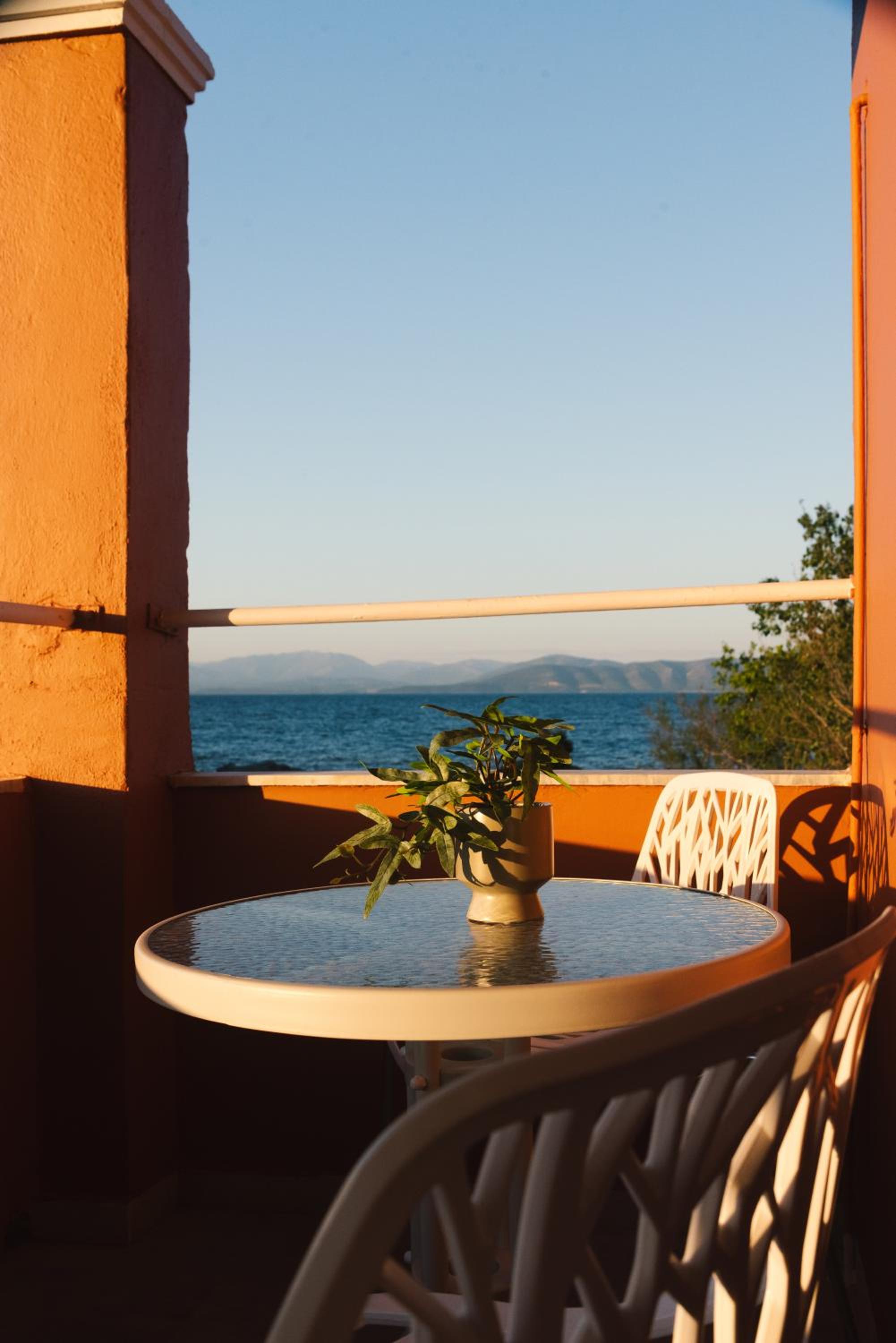 Melador beachfront studios
