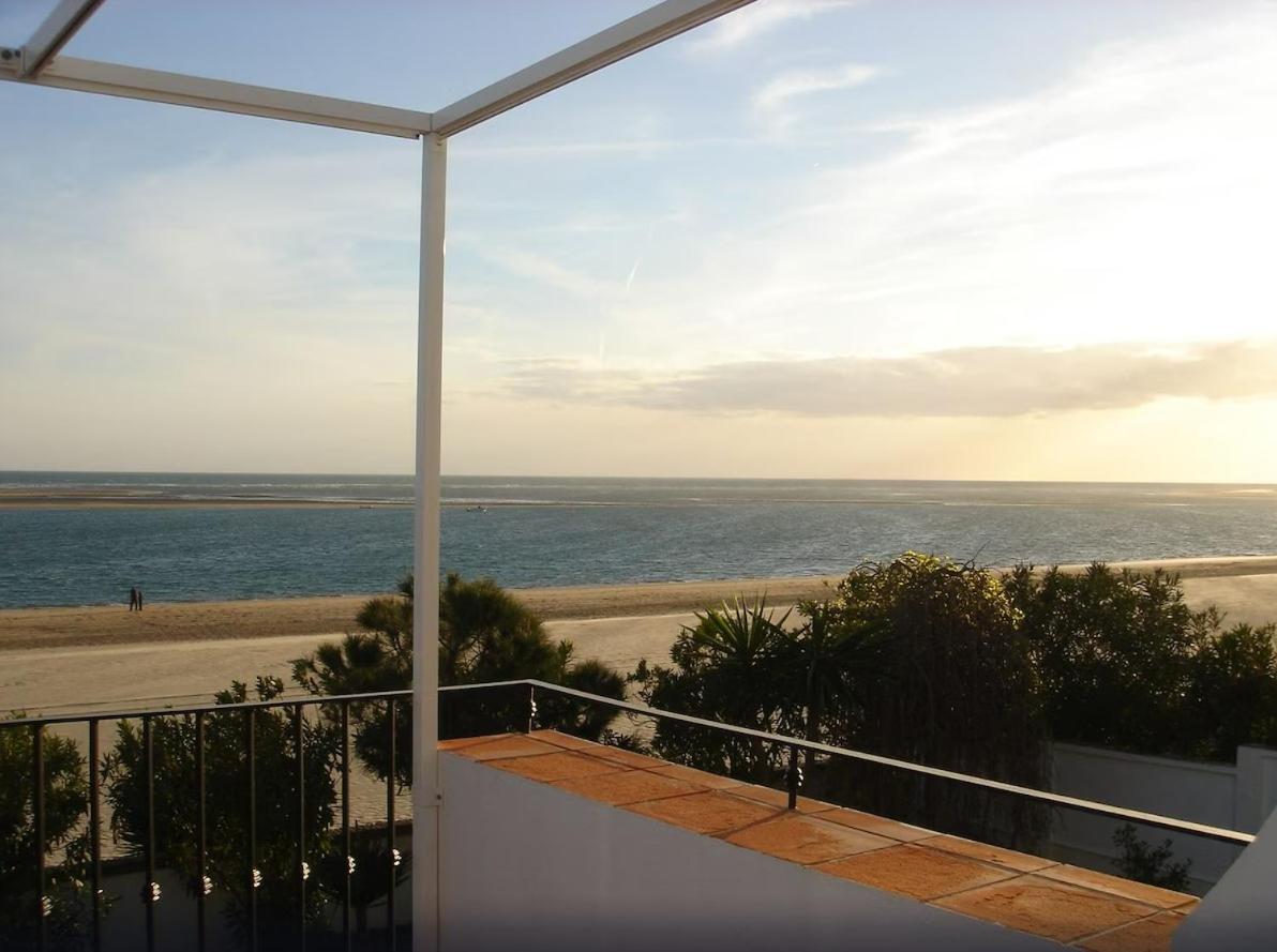 Chalet espectacular e independiente, primera línea de playa en Huelva