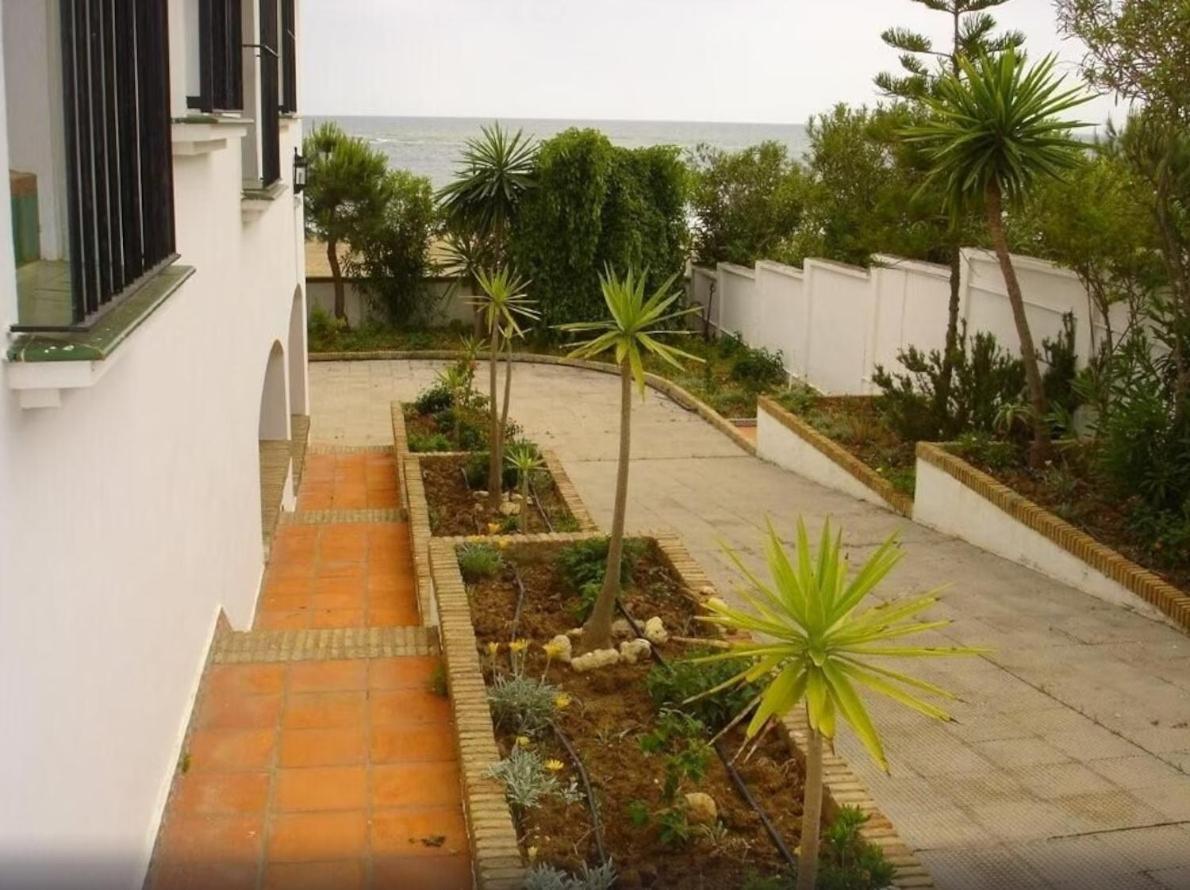 Chalet espectacular e independiente, primera línea de playa en Huelva