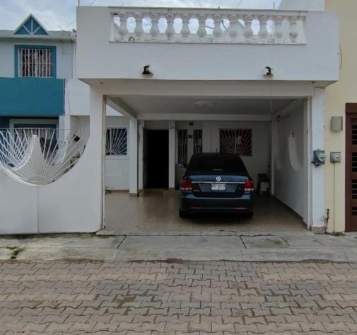 MEGA CASA FAMILIAR O AMIGOS 8 PERSONAS 5 Min PLAYA view 2