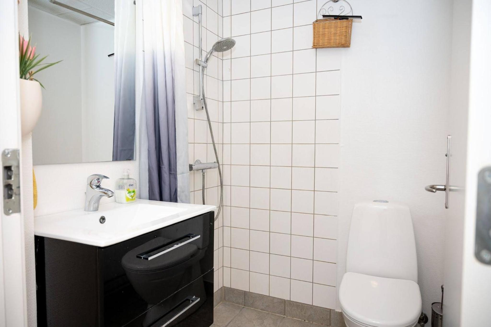 5 minute walk to LEGO house - 2 bedrooms 80m2 apartment with garden view 2