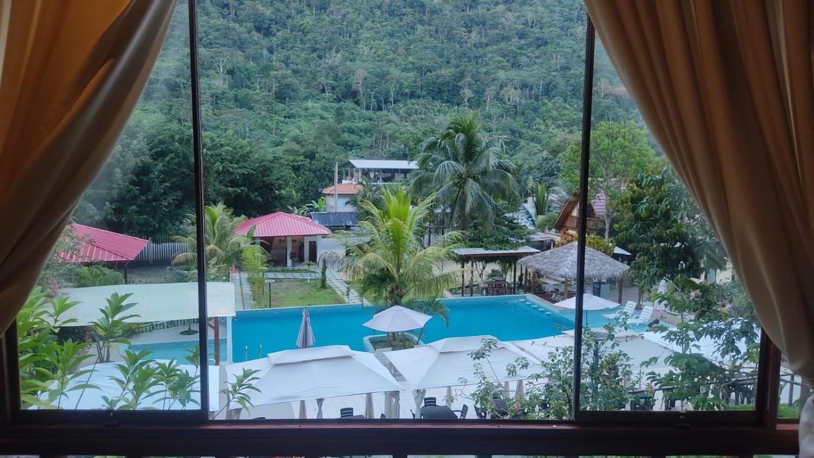 Green Paradise Bungalows view 4