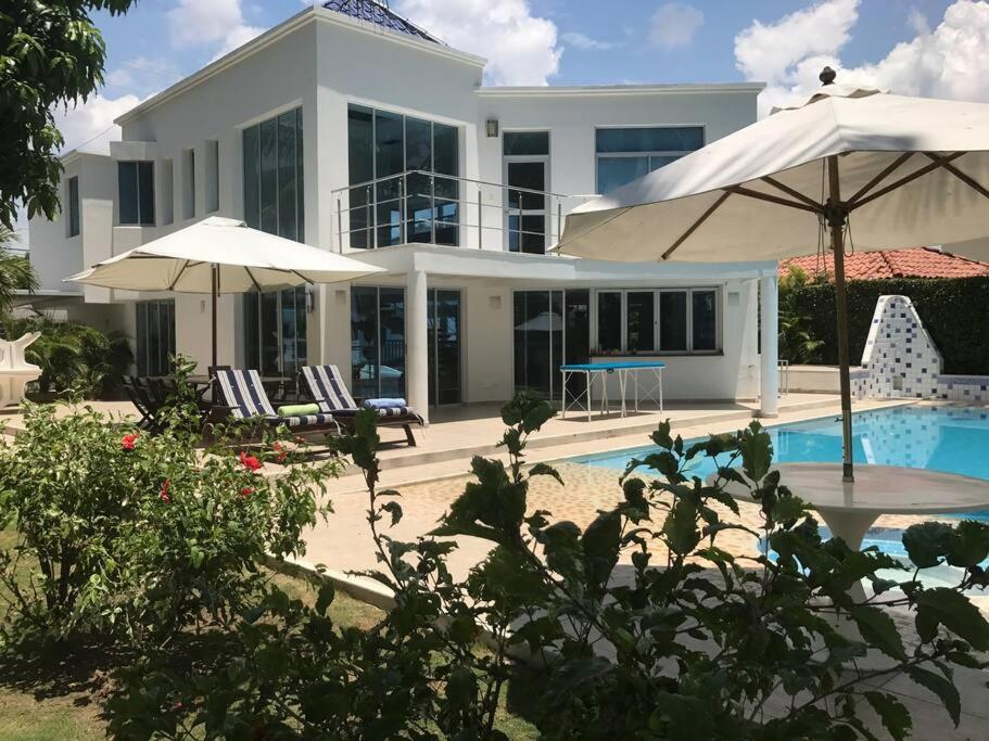 Condominio El Peñon, Girardot
