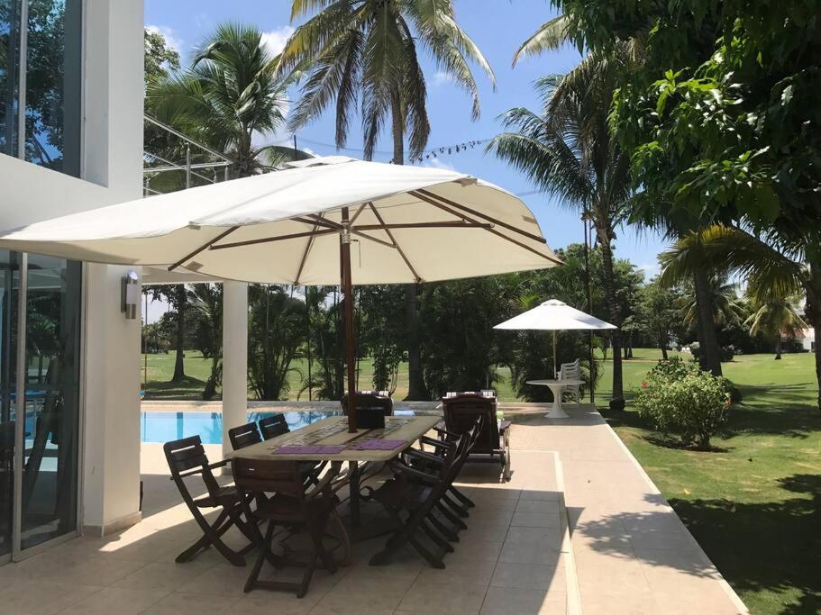 Condominio El Peñon, Girardot