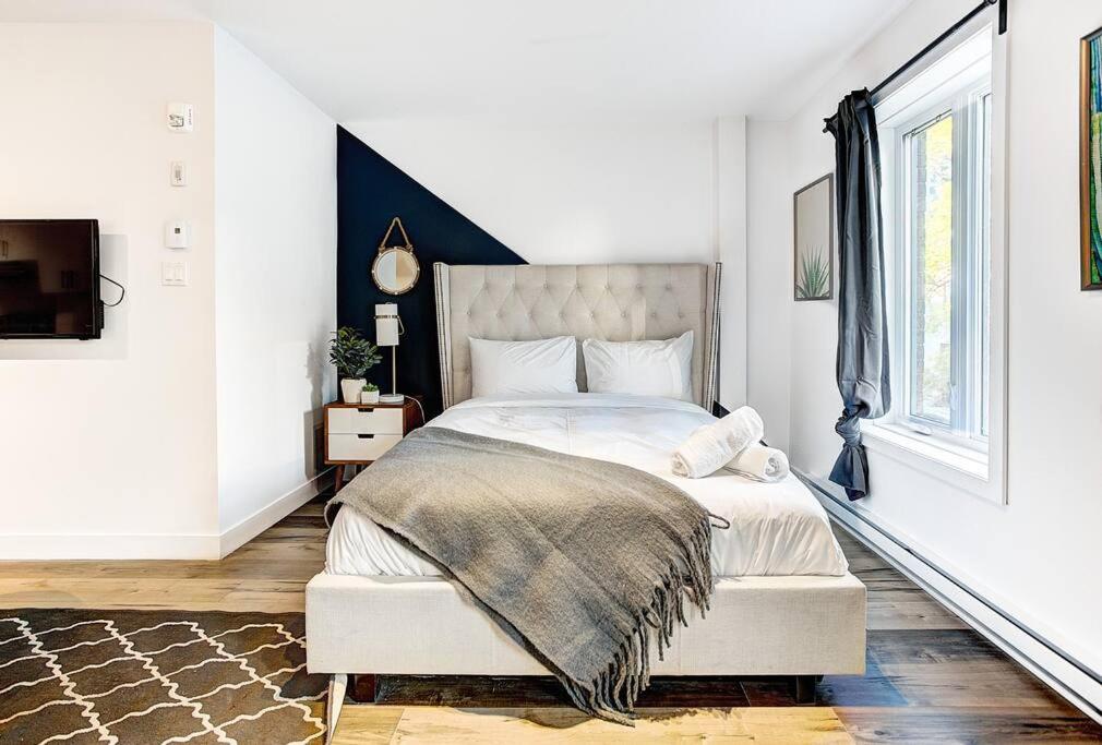 Cozy Downtown Retreat
