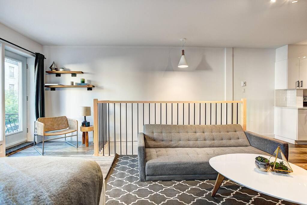 Cozy Downtown Retreat