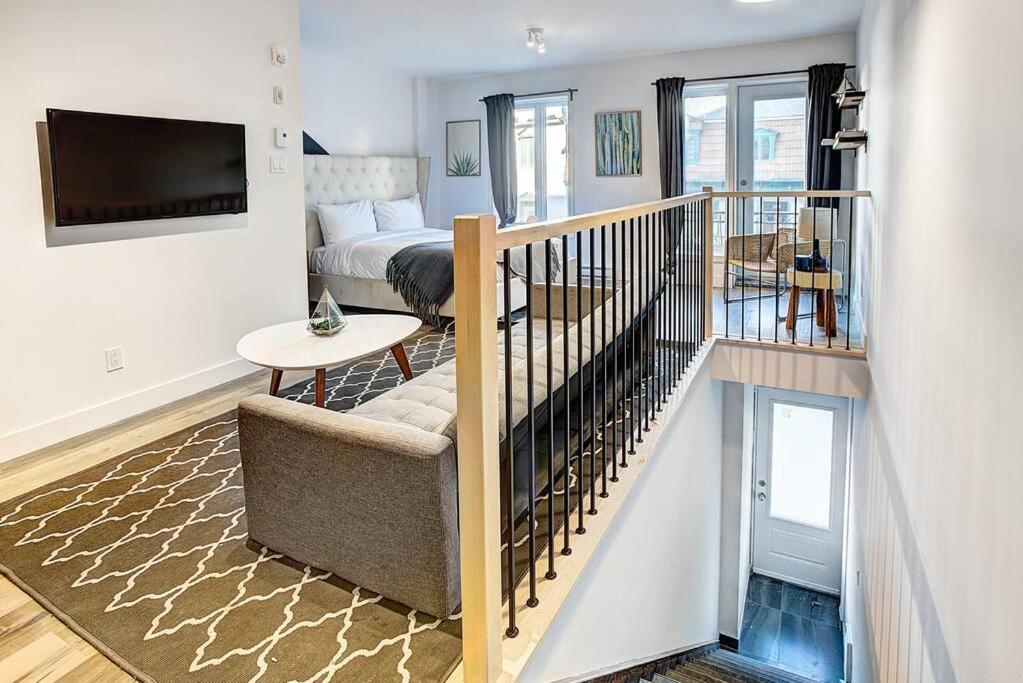 Cozy Downtown Retreat