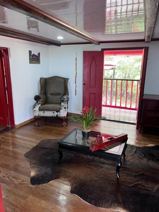 Finca Turistica Buenos Aires Casa Windsor