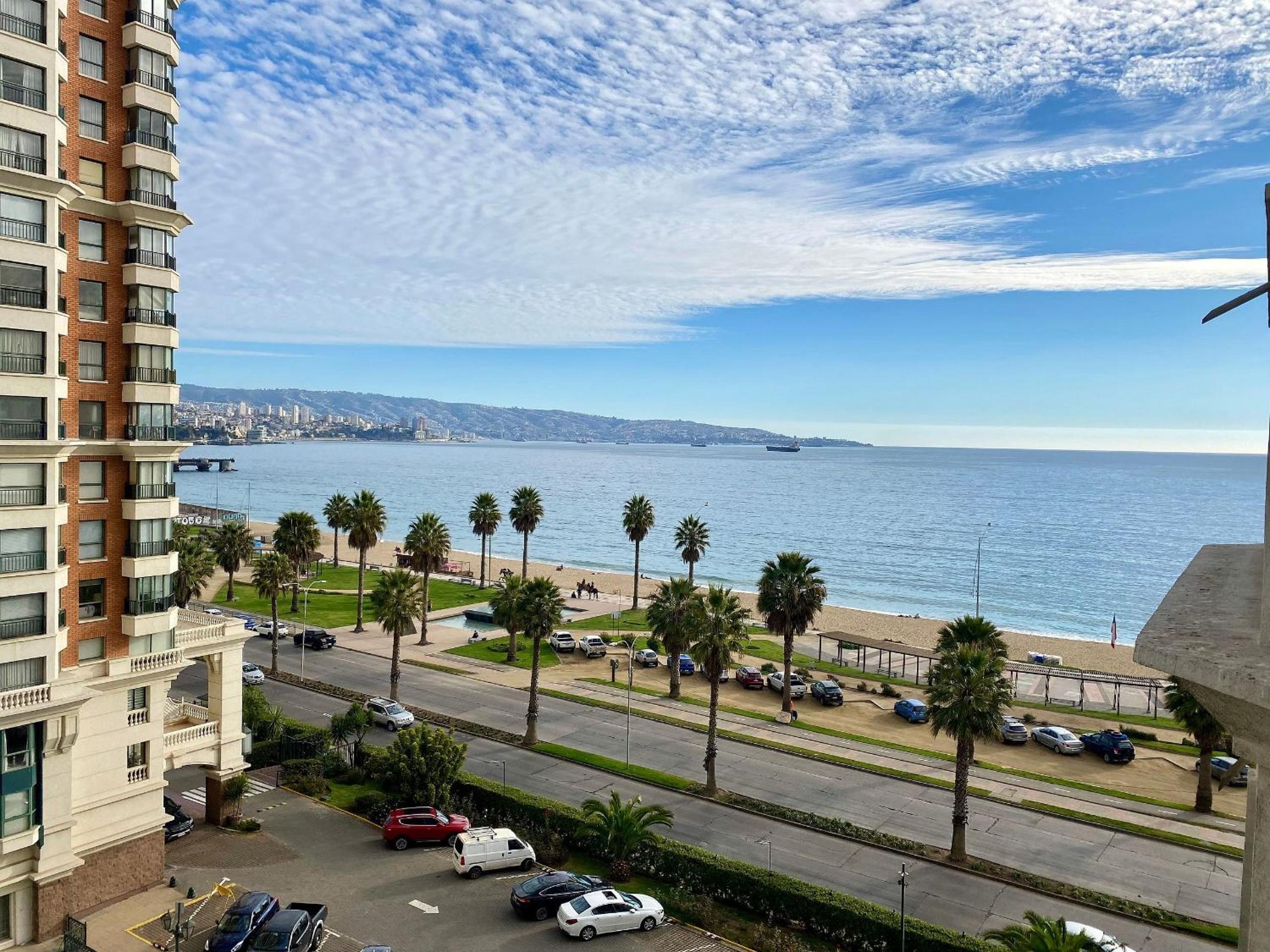 Depto Centrico Frente a la playa Viña del Mar
