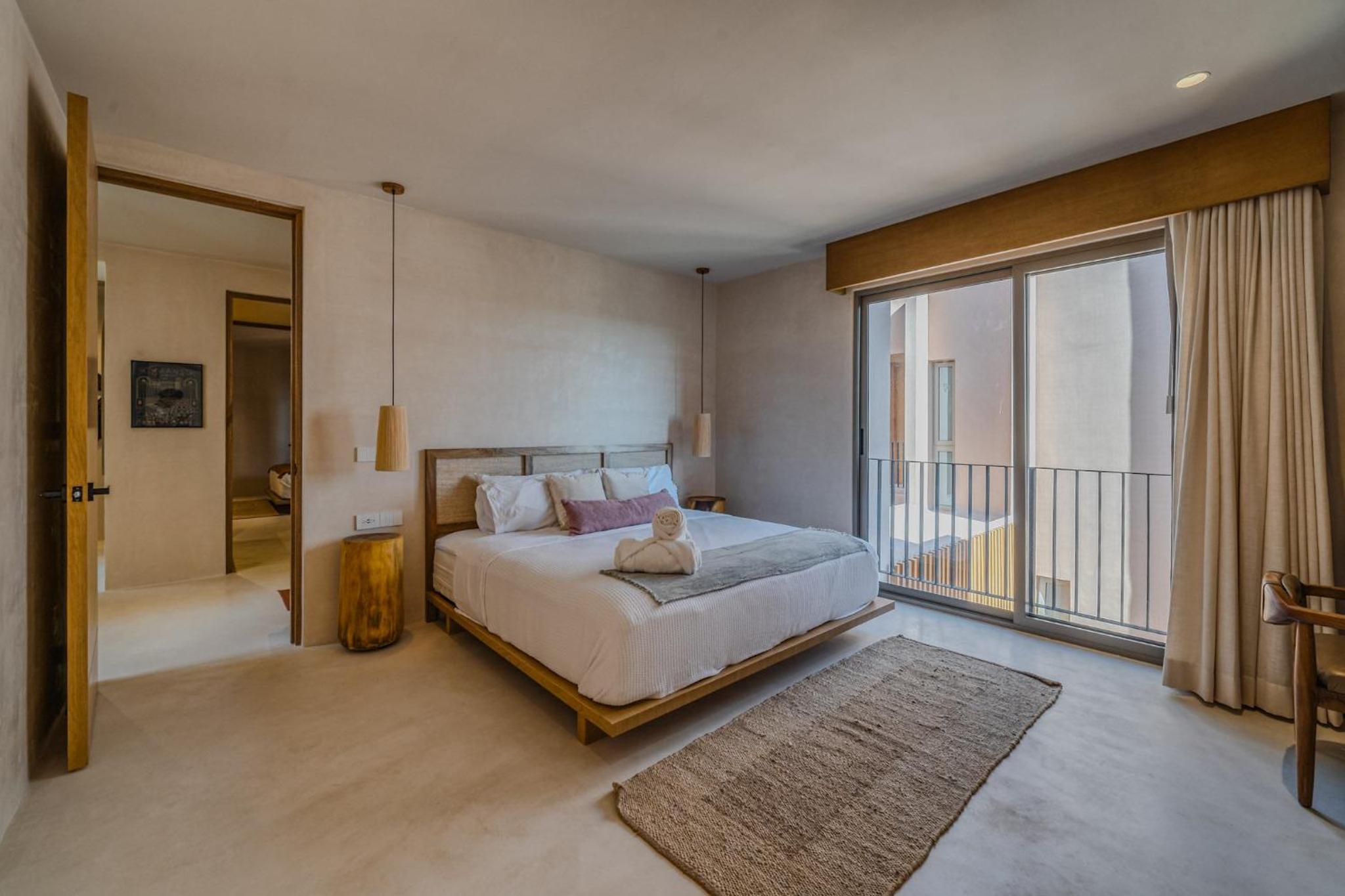 Heavenly 3BR PH w Private Pool, Gym, Yoga Class view 5