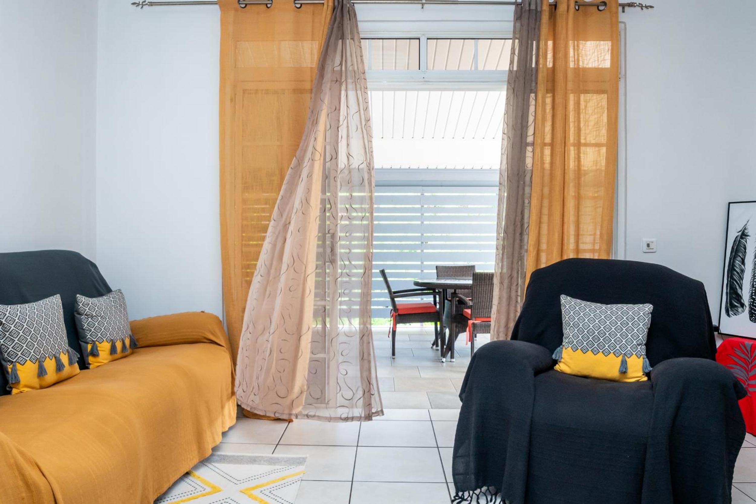 Fare Piafau - Aéroport Faa'a Tahiti