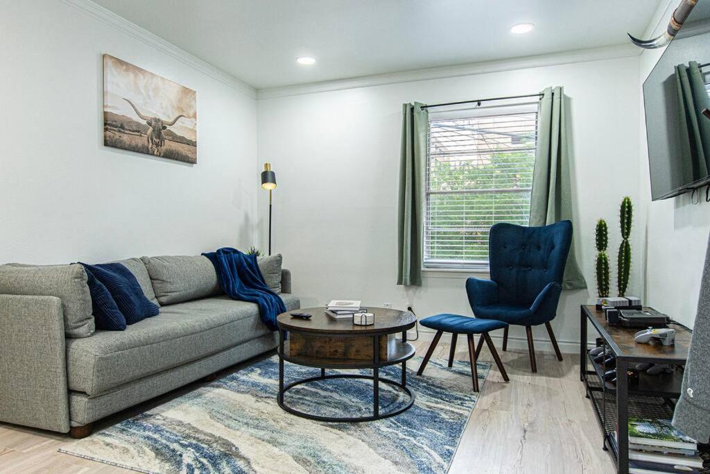 Downtown Austin Suite Retreat