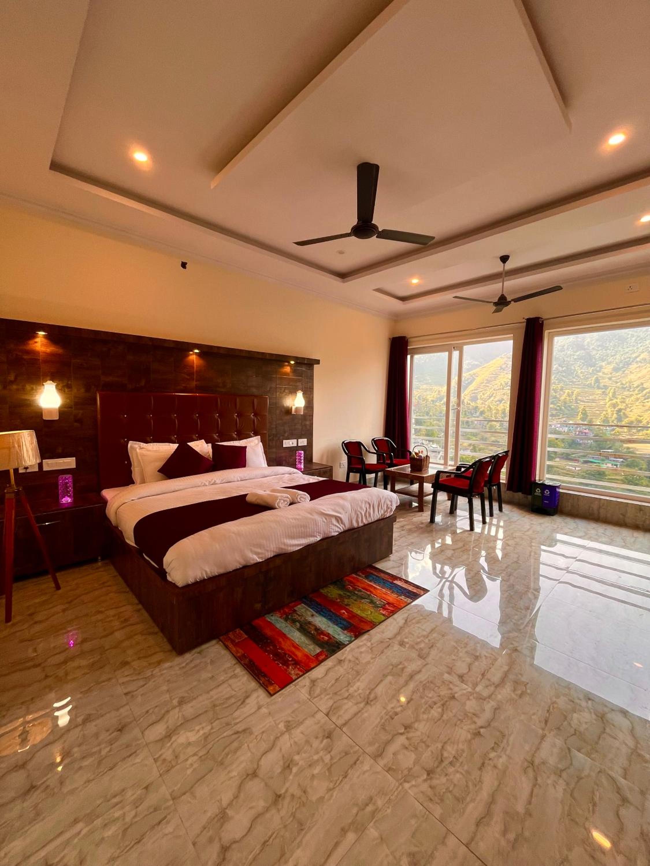 Siluswar Hotel