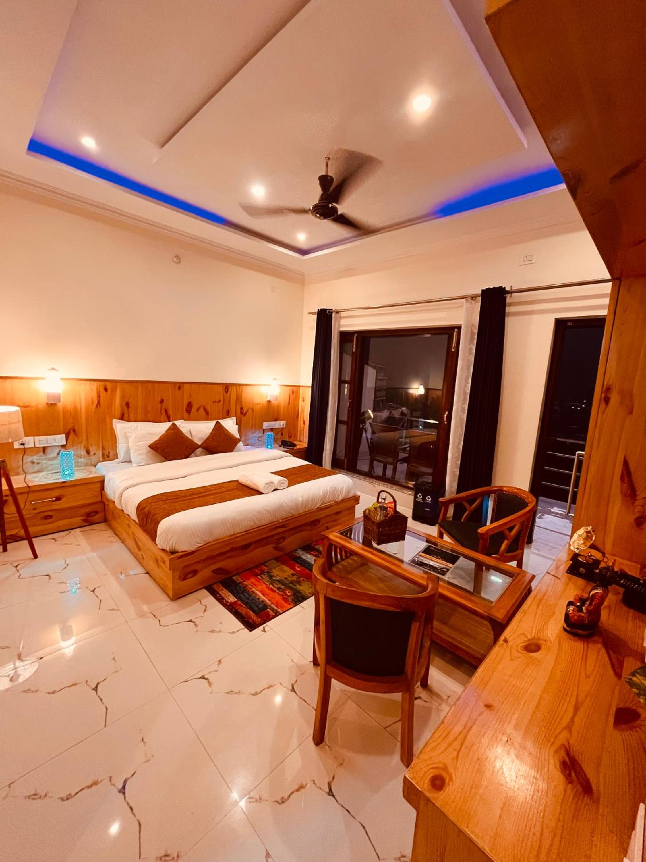 Siluswar Hotel