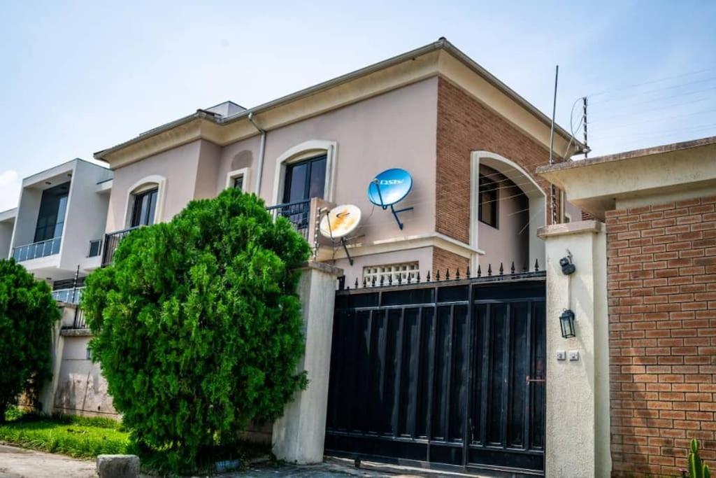 Sujimoto Shortlet MayfairBorno,Banana Island,Ikoyi