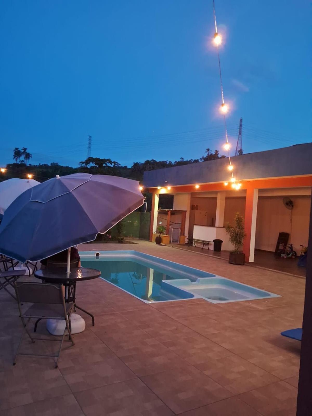 POUSADA PE NA TERRA EM GUARAREMA