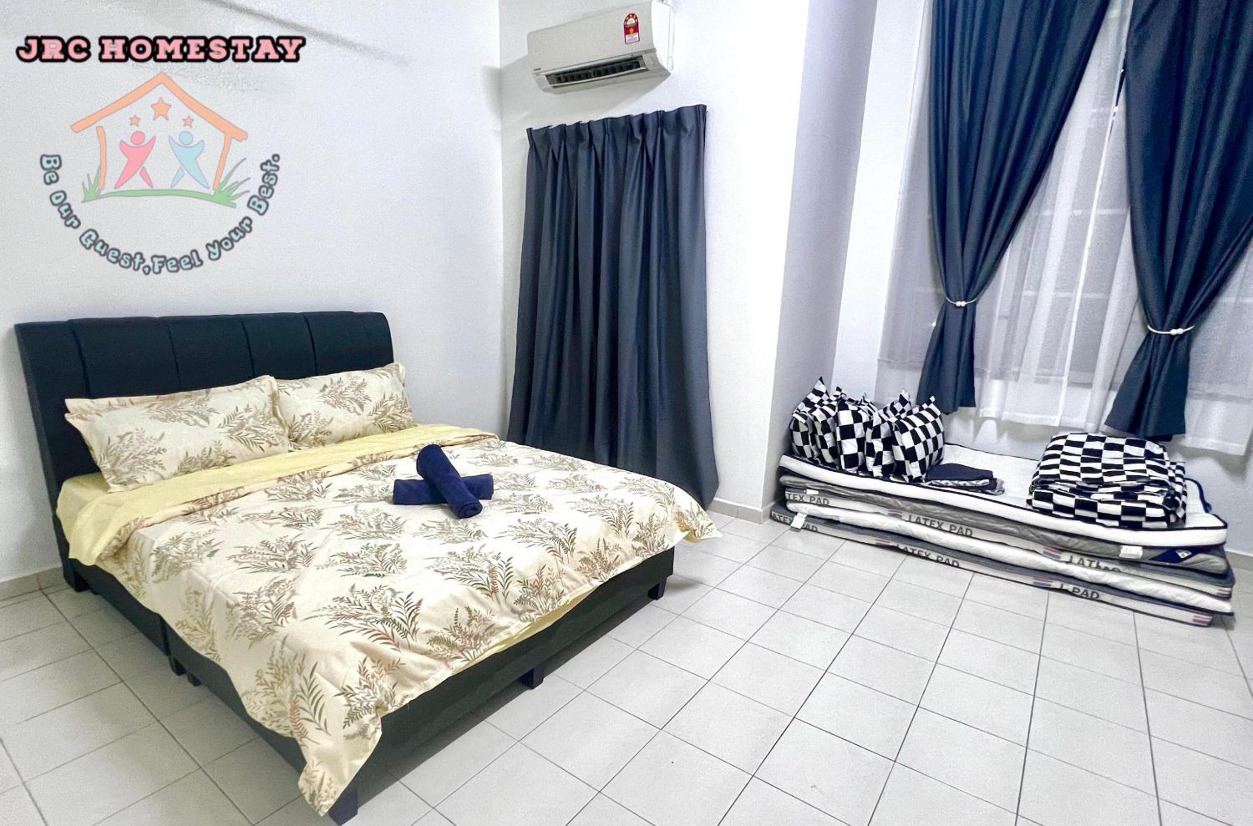 Desa Tebrau 3 IKEA Toppen near PeiKin Long Sing YiJia Restaurant