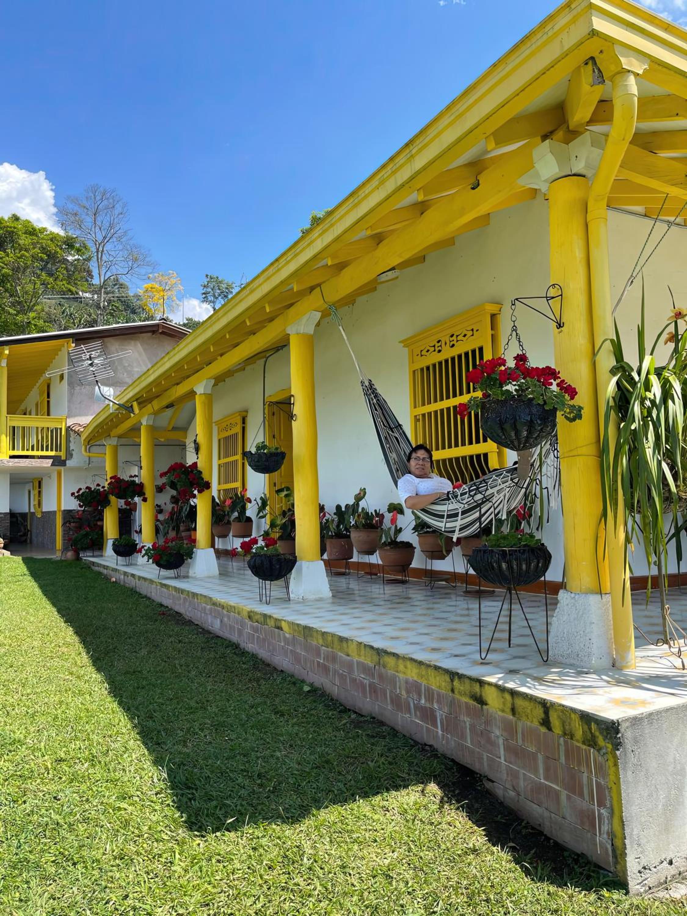 Finca cafetera con TV, Baño Privado, Wifi