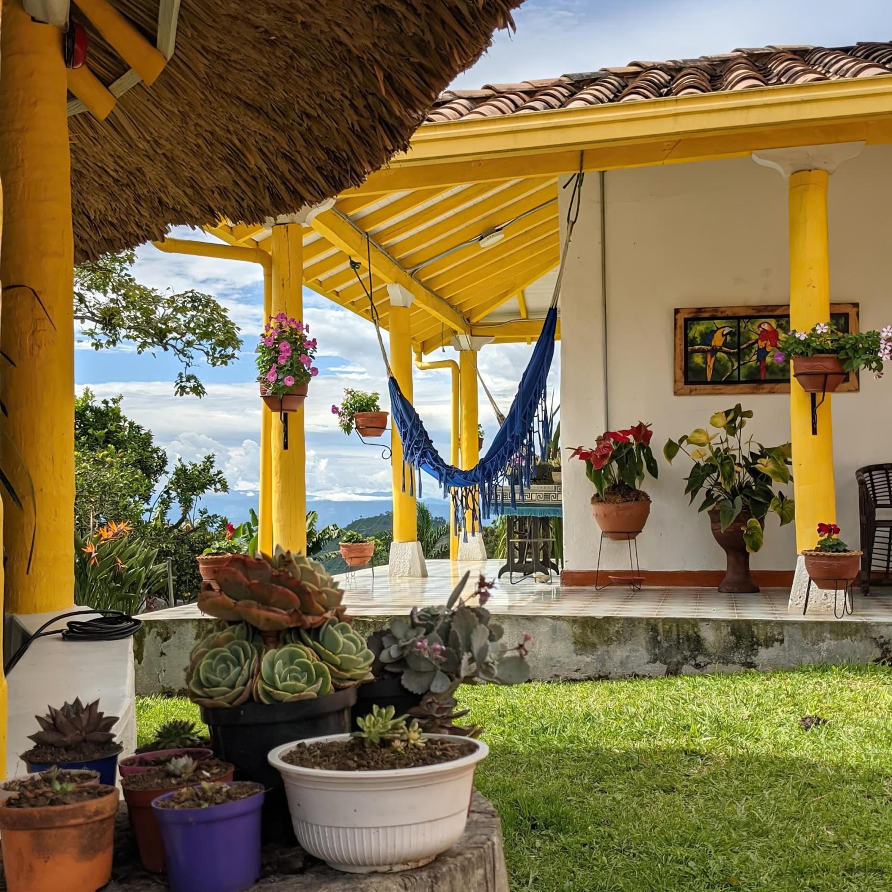 Finca cafetera con TV, Baño Privado, Wifi
