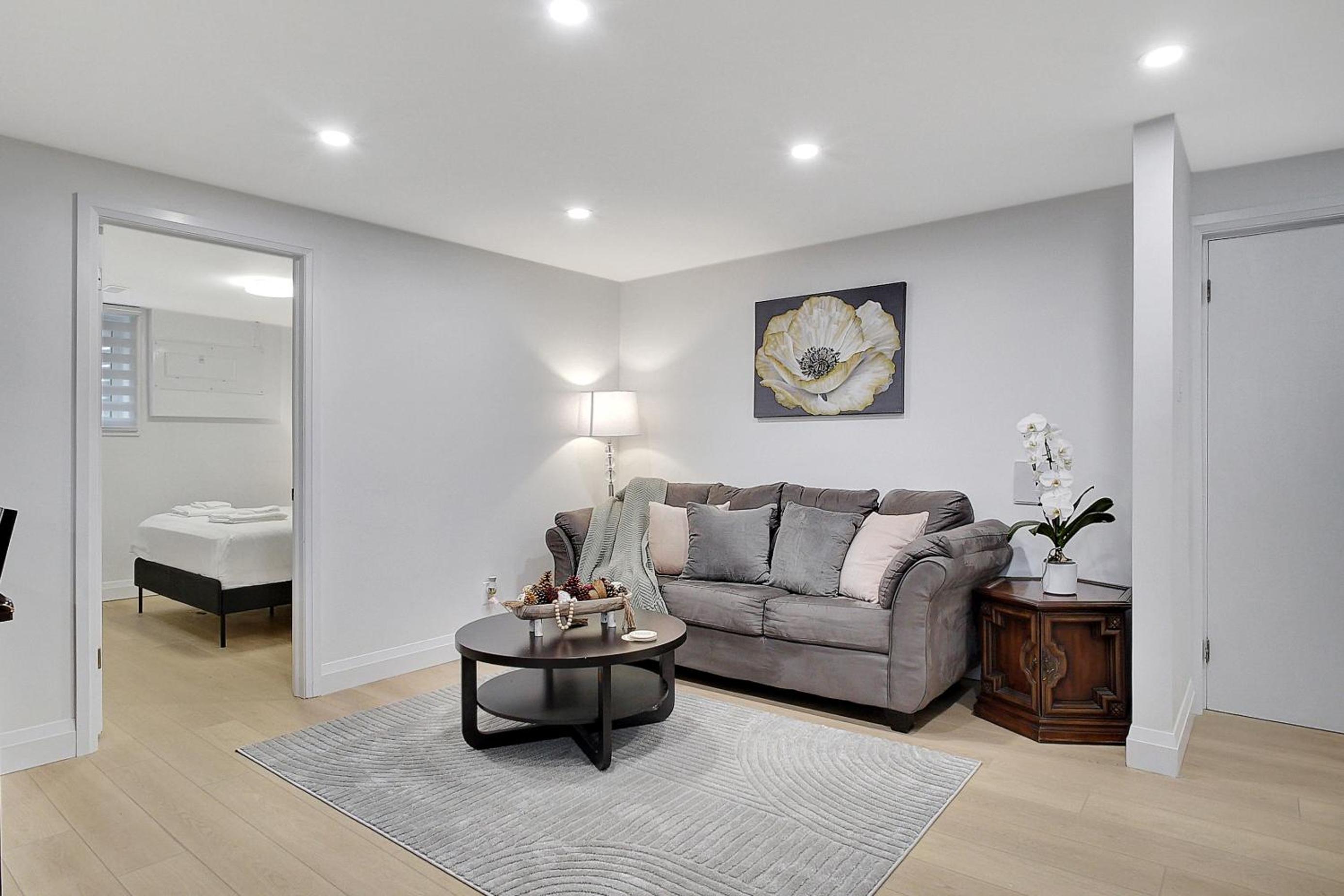 New Two Bedroom Apartment In Waterloo