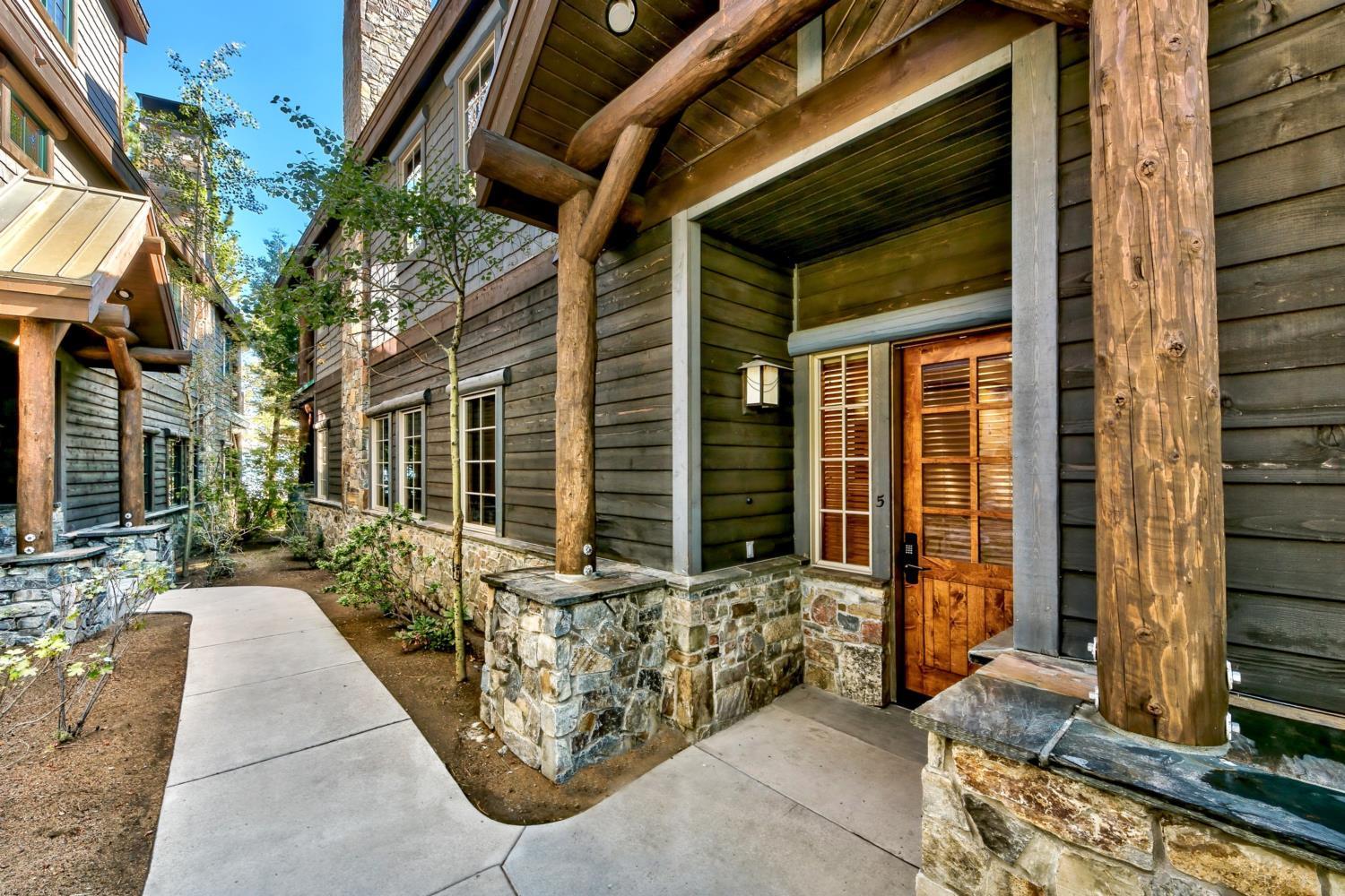 Lake Tahoe Vacations - Sierra Shores Five - Lakefront Comfort - Property Image 2