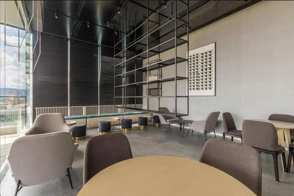 Luxury Continew Residence with KLCC,TRX,Ikea View