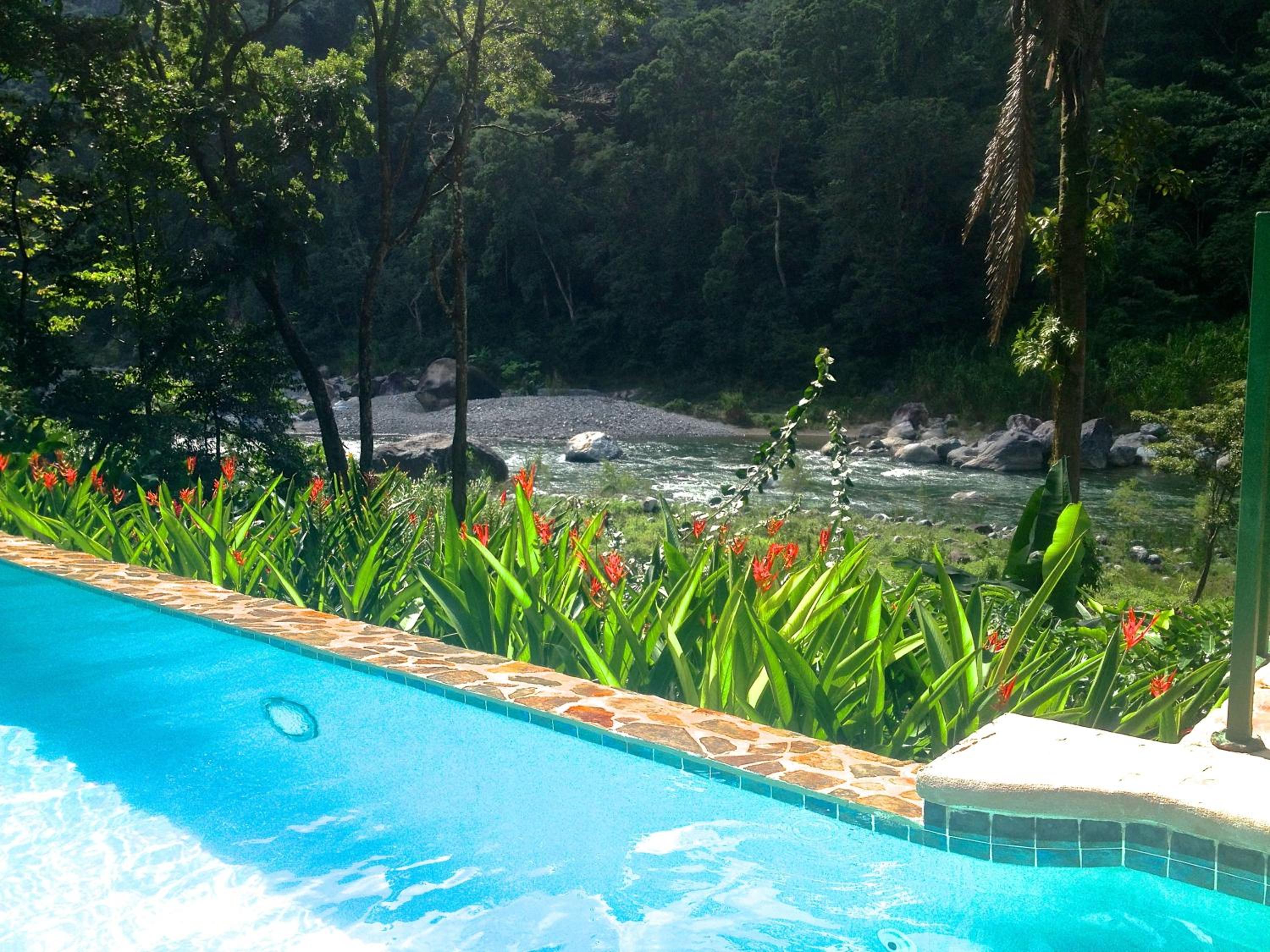 Villas Pico Bonito