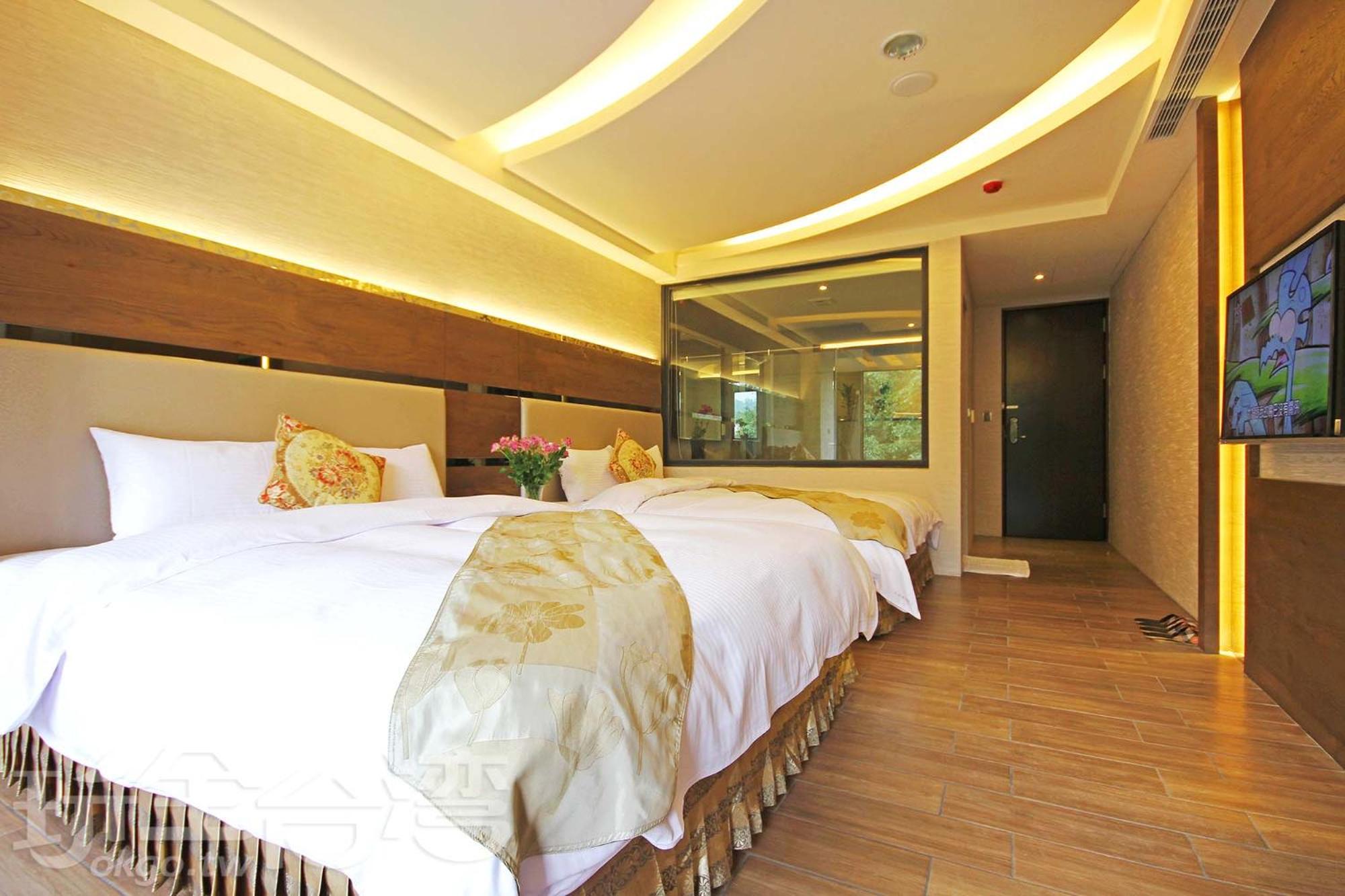 Shuian Lakeside Hotel
