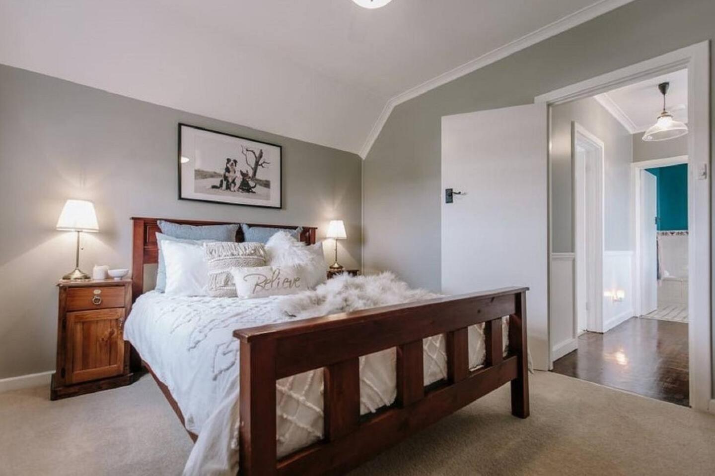 Byrne House - 3BR Rustic Luxe - Wi-Fi