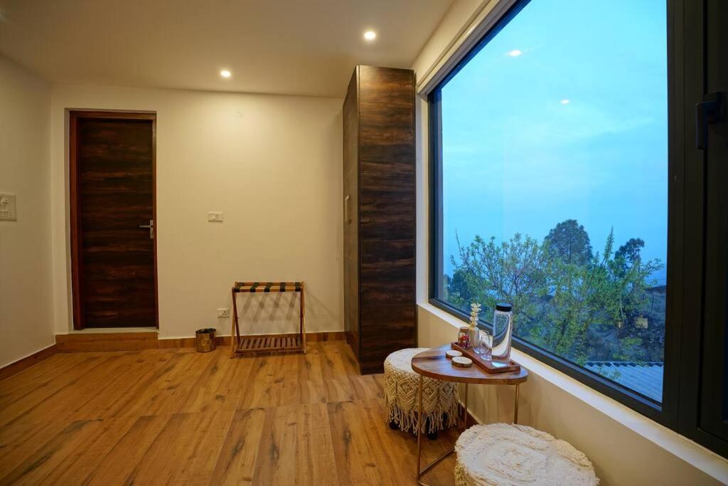 SaffronStays Mountains & Martini Villa, Tehri