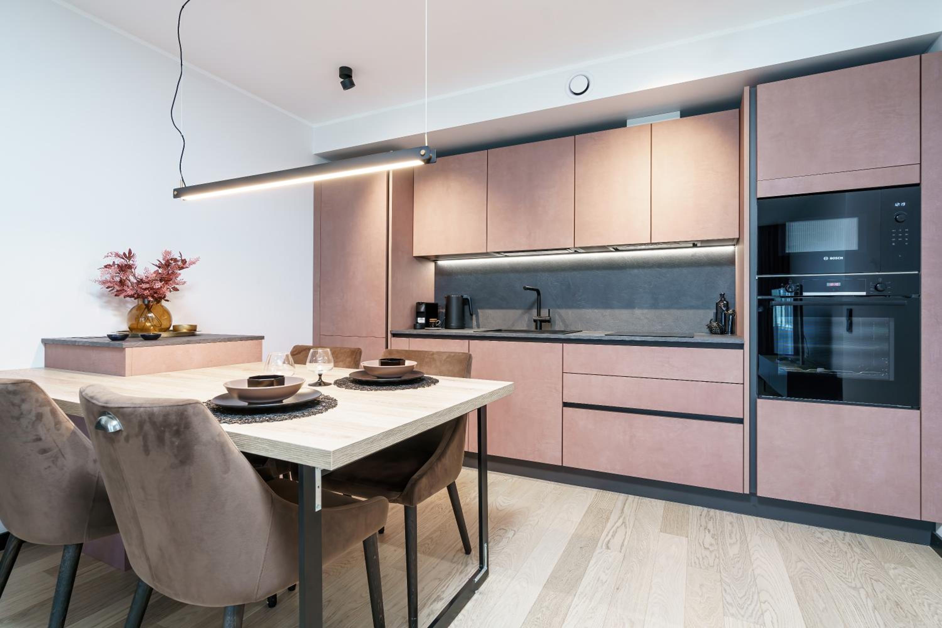 Dream Stay - Modern Design Apartments with Balcony & Free parking view 3