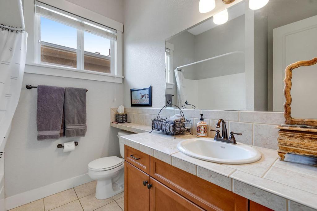 Elegant Boise River Home at Bown Crossing with Hot Tub view 3