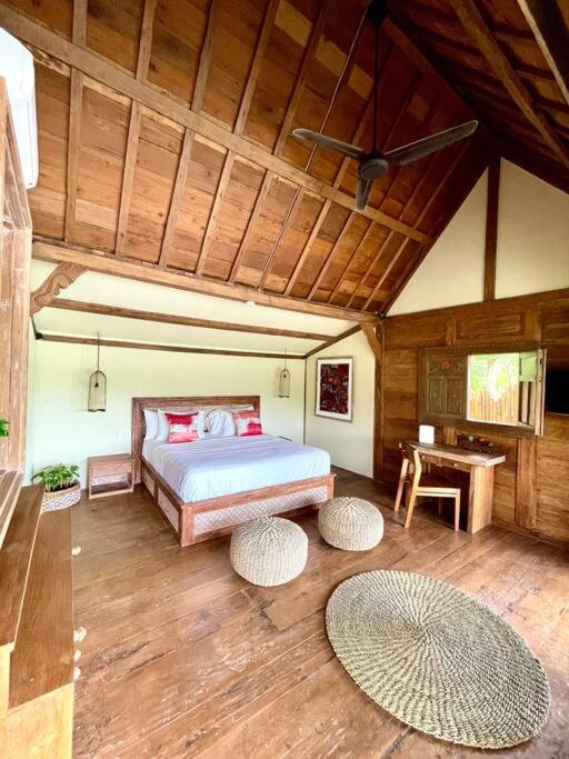 Villa Kayu, a cozy 1 BR cabin with breathtaking paddy views view 3
