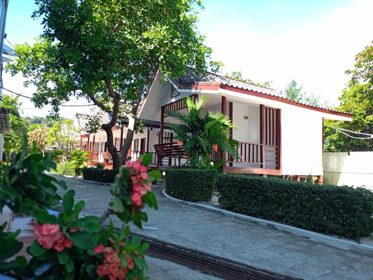 Photo 41