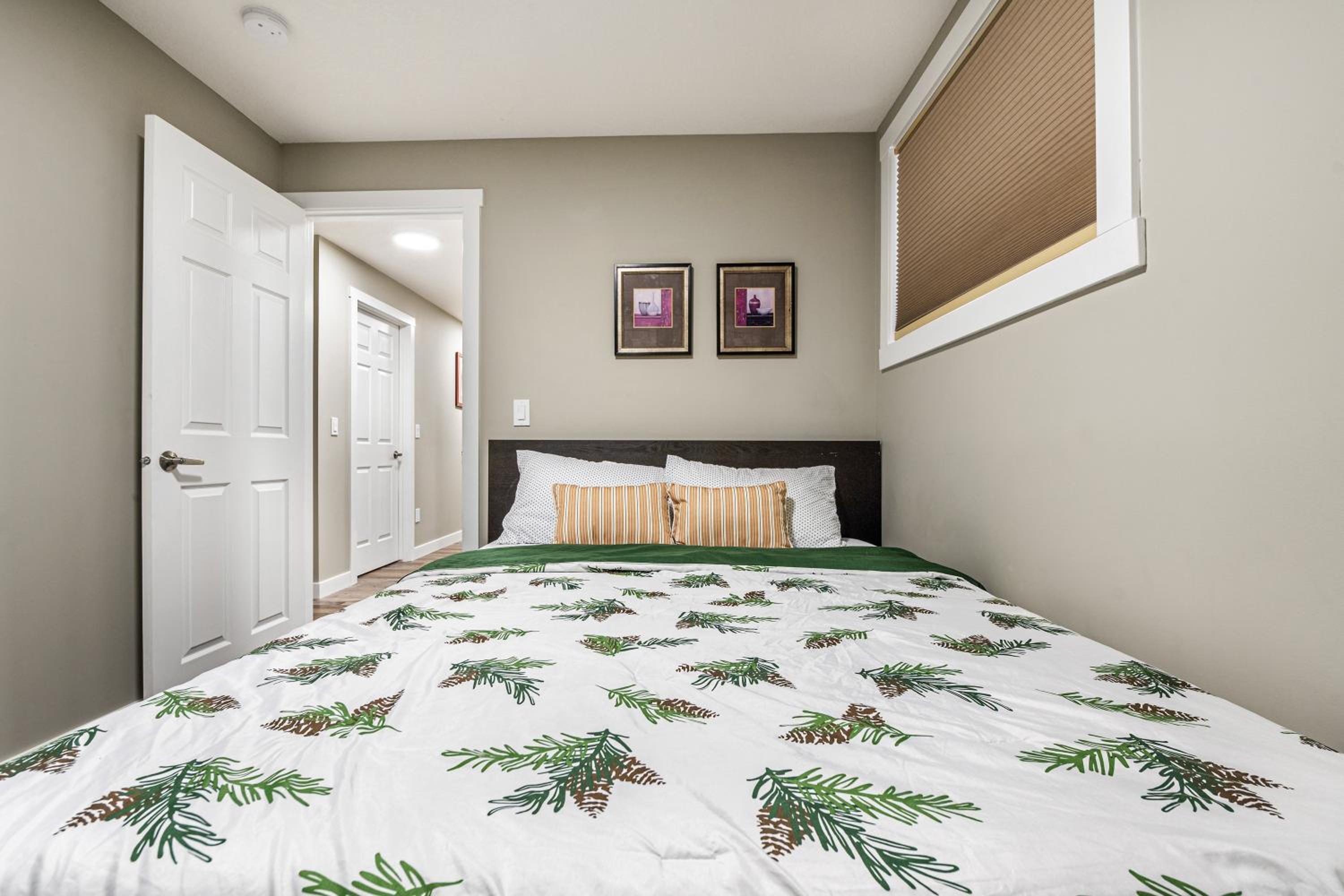 Newly renovated 2 bedroom basement suite