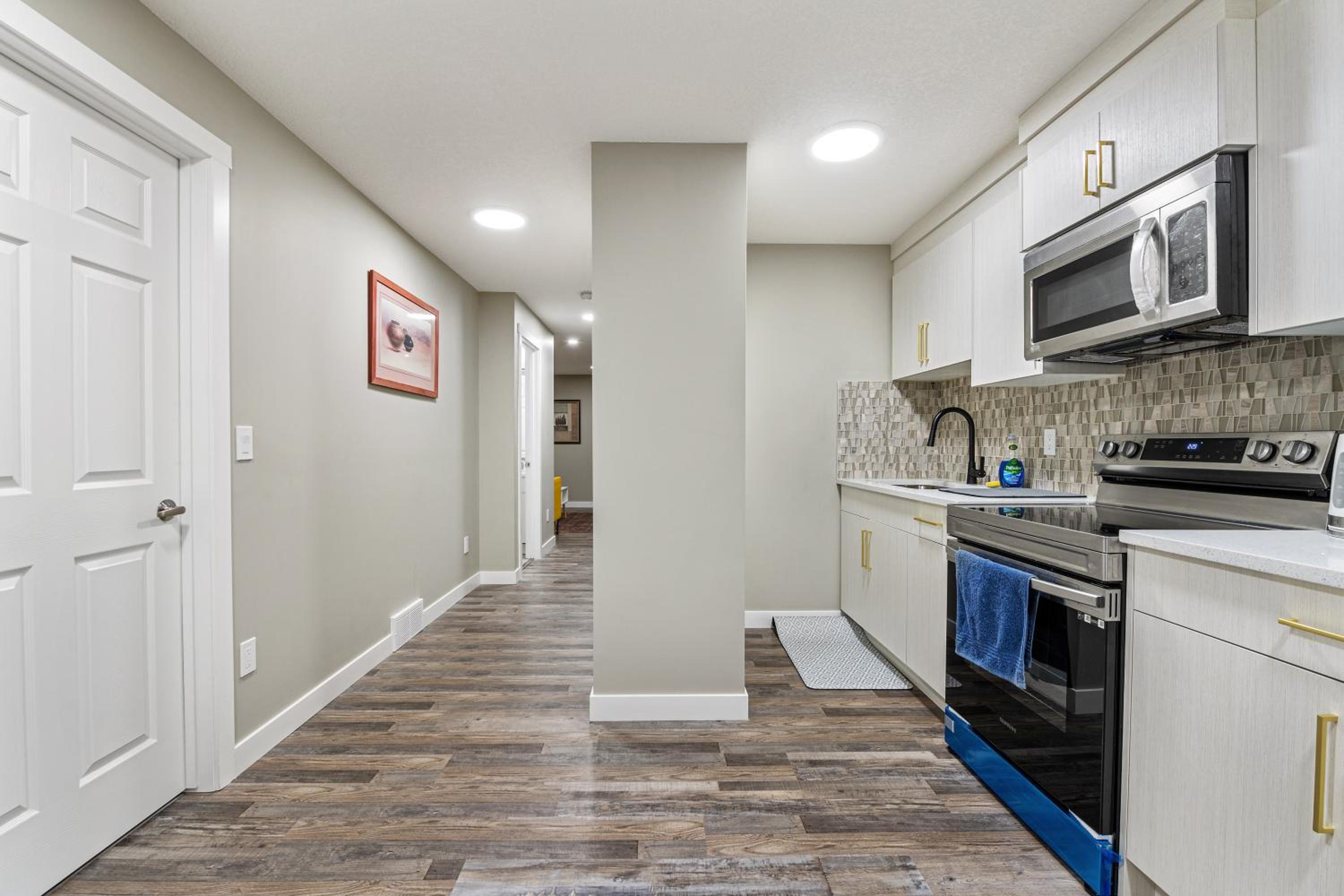 Newly renovated 2 bedroom basement suite