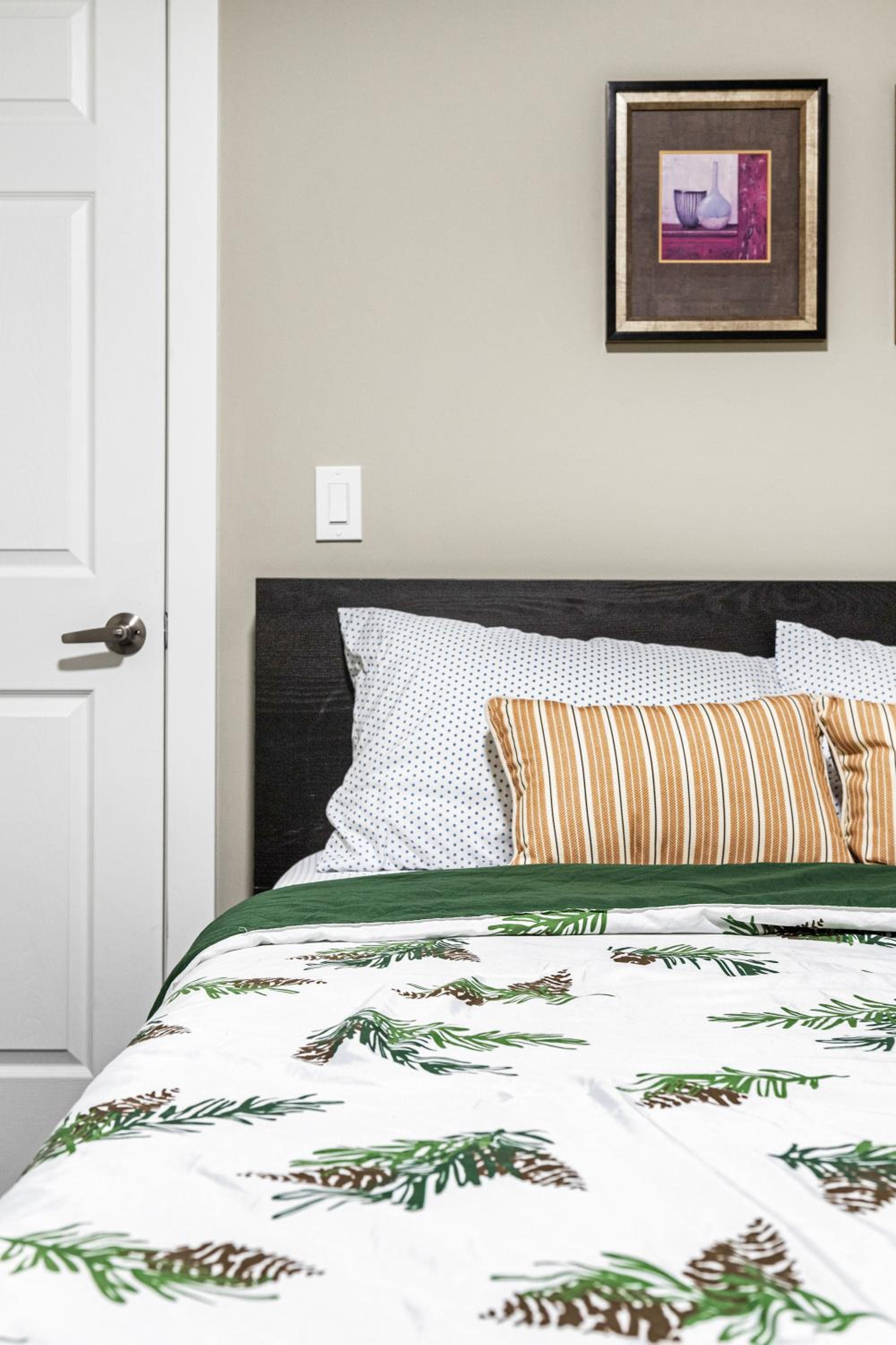 Newly renovated 2 bedroom basement suite