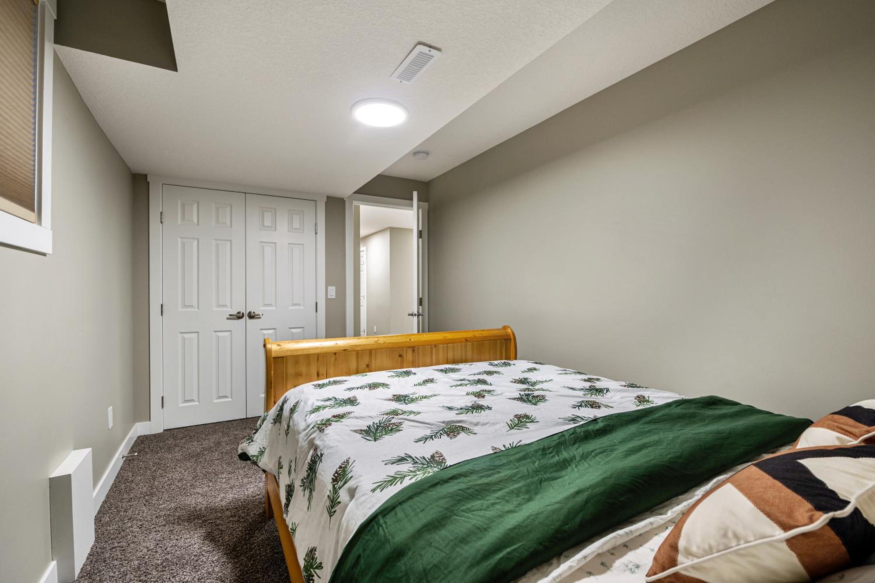 Newly renovated 2 bedroom basement suite