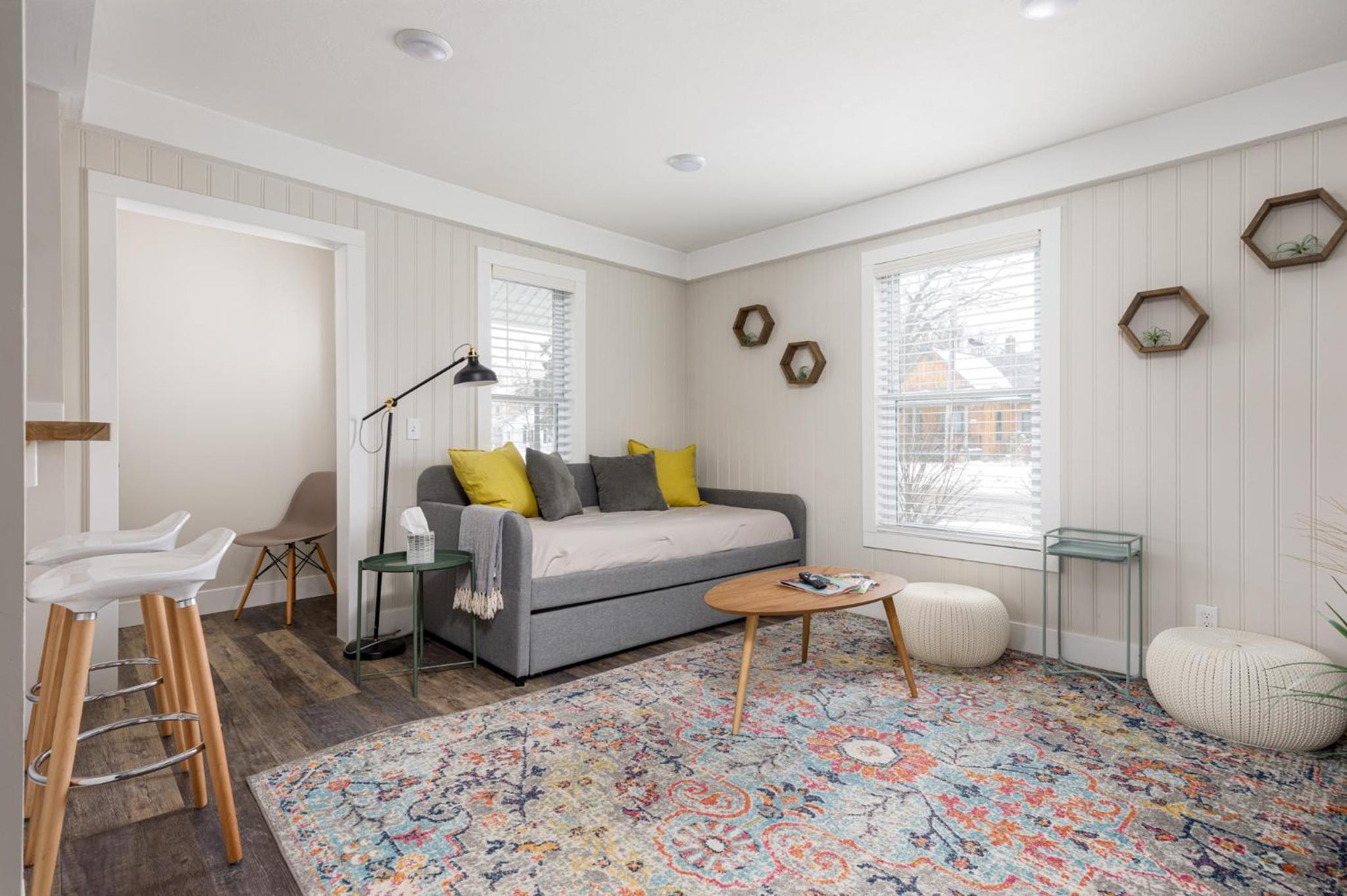 Contemporary Mid-Century Style Downtown AC view 3