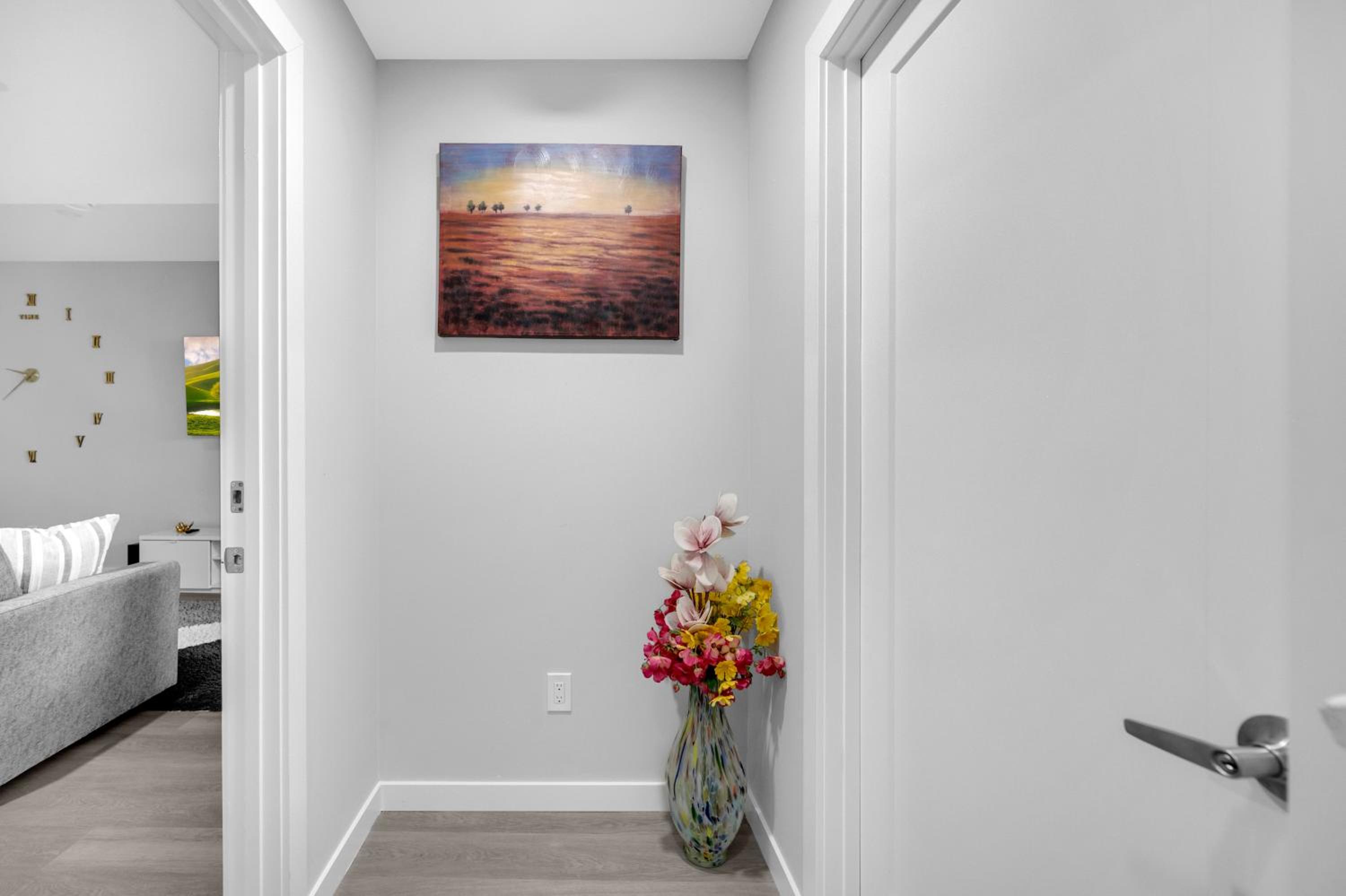 Modern & Spacious Guest Suite