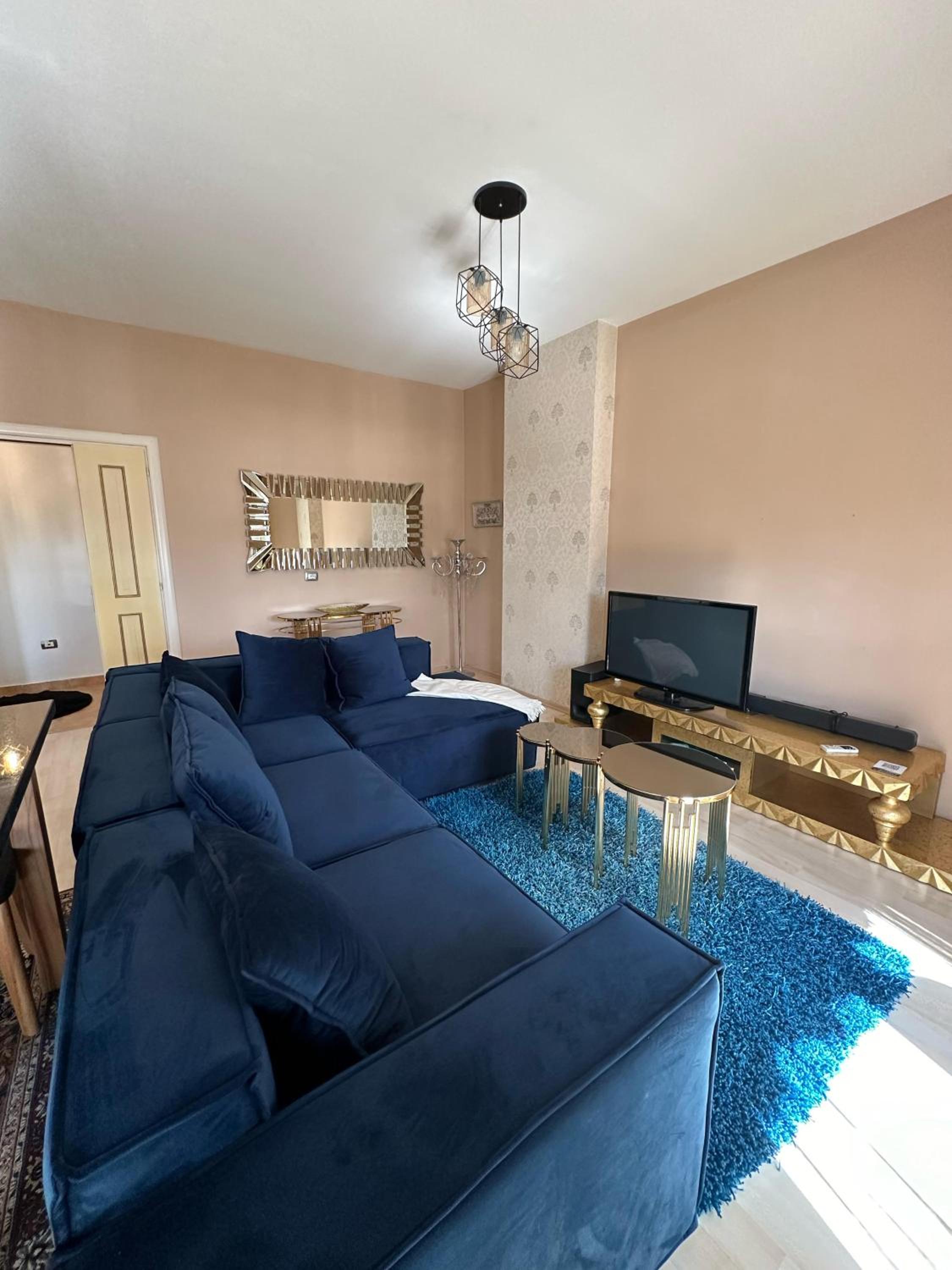 Xhiro n'Shkoder Gjuhadol Apartment