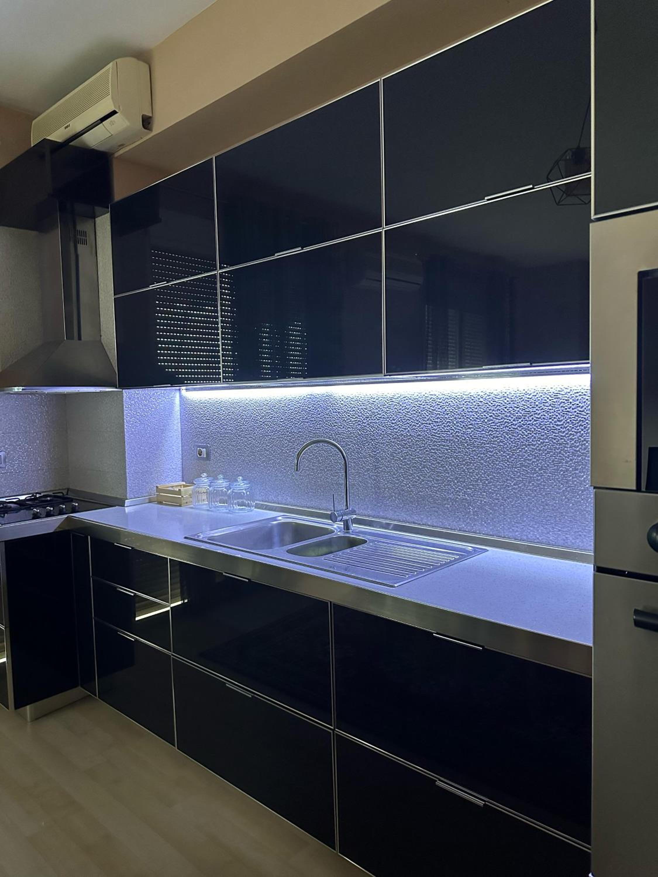 Xhiro n'Shkoder Gjuhadol Apartment