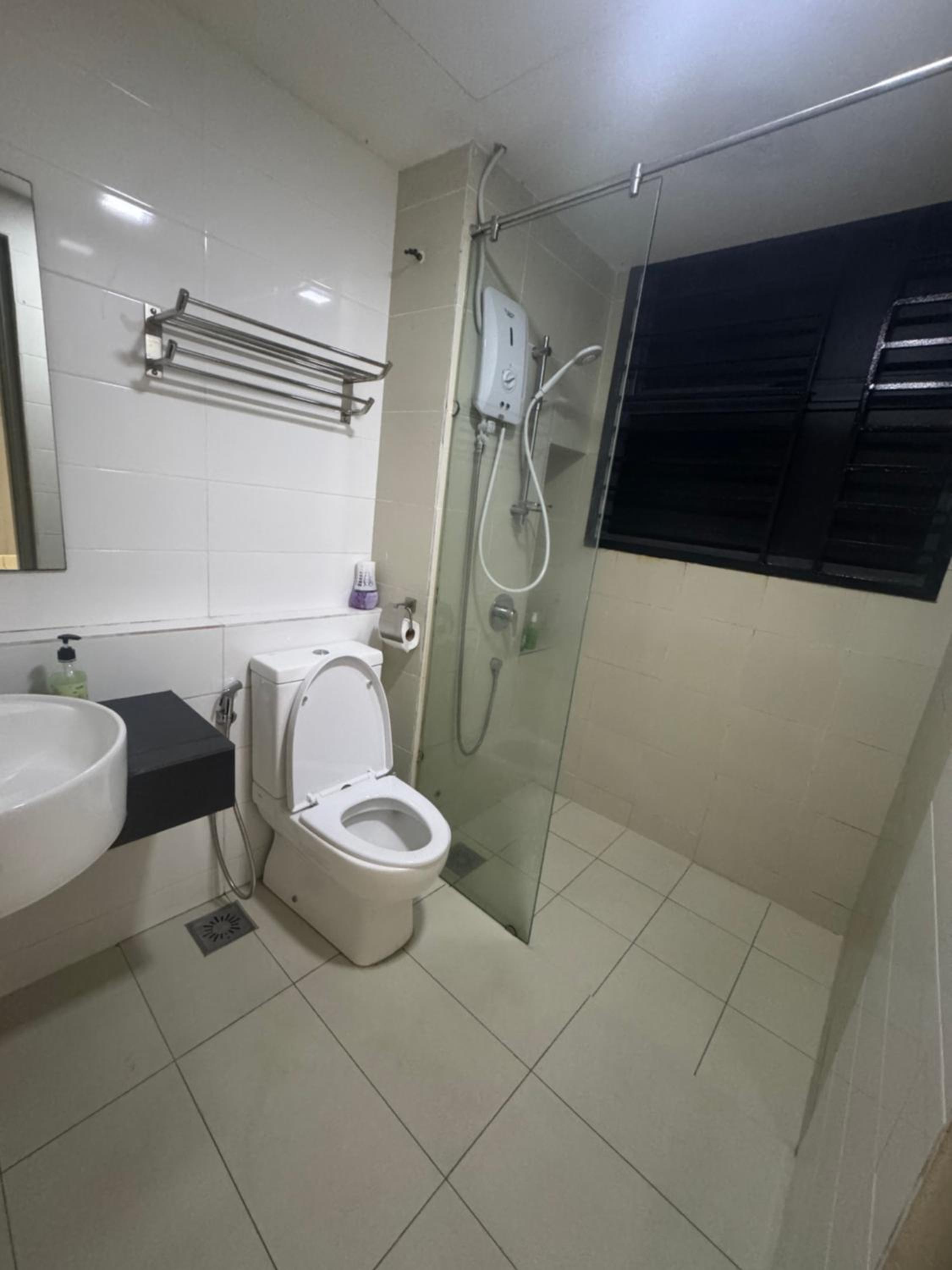 1tebrau residences suite min98