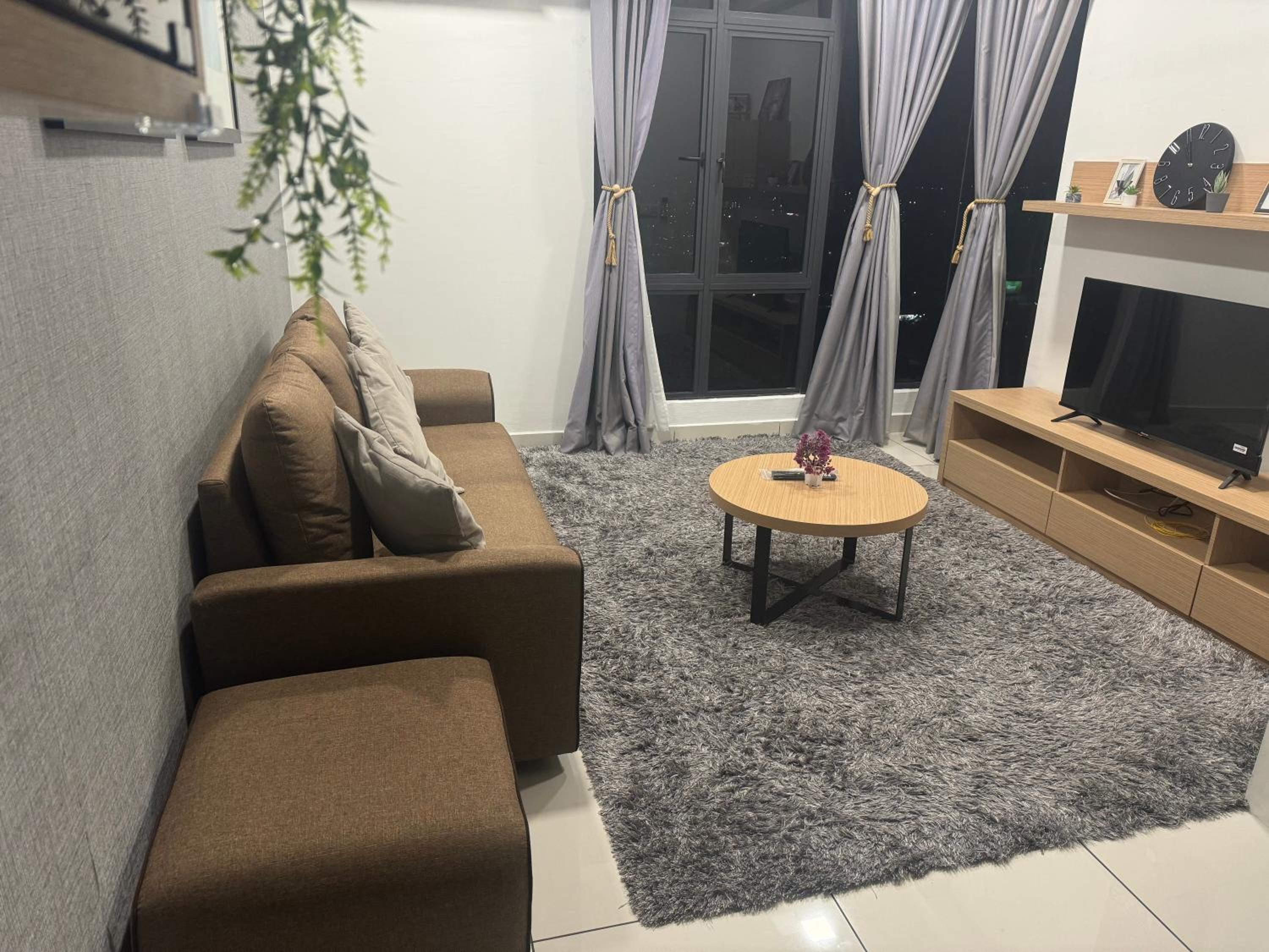 1tebrau residences suite min98