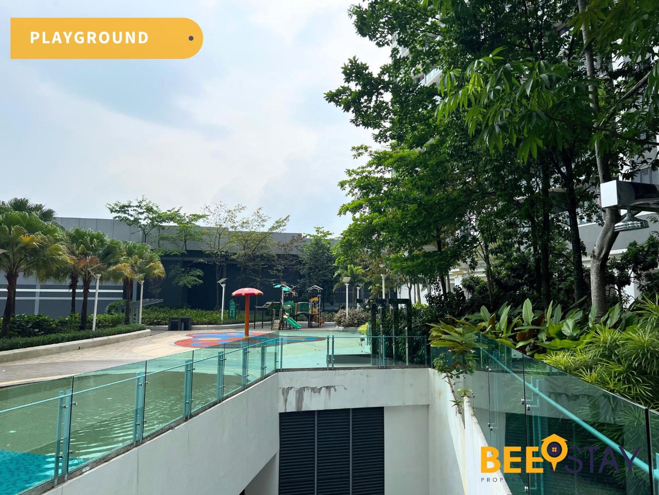 United Point Residence Pool View 8 PAX walking distance to mall