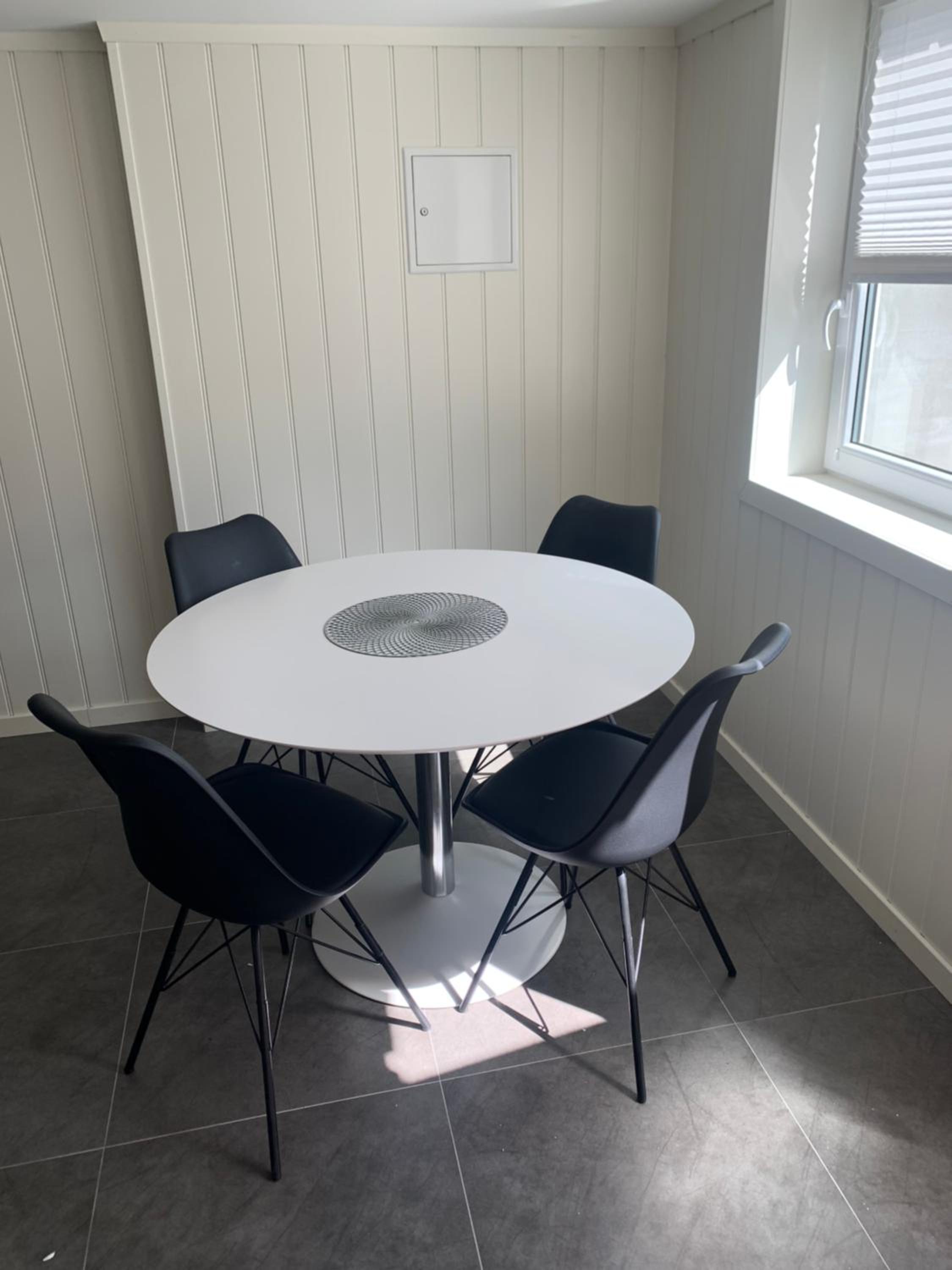 Pool & Sauna Retreat - Private Studio Apartment Porsgrunn