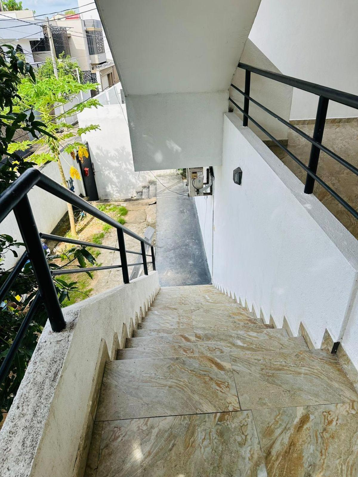 Trip Up Residence view 4