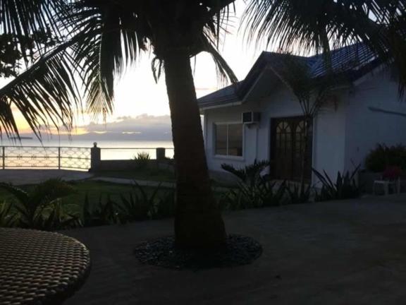 Mariana Guesthouse 1 in Panagsama Beach