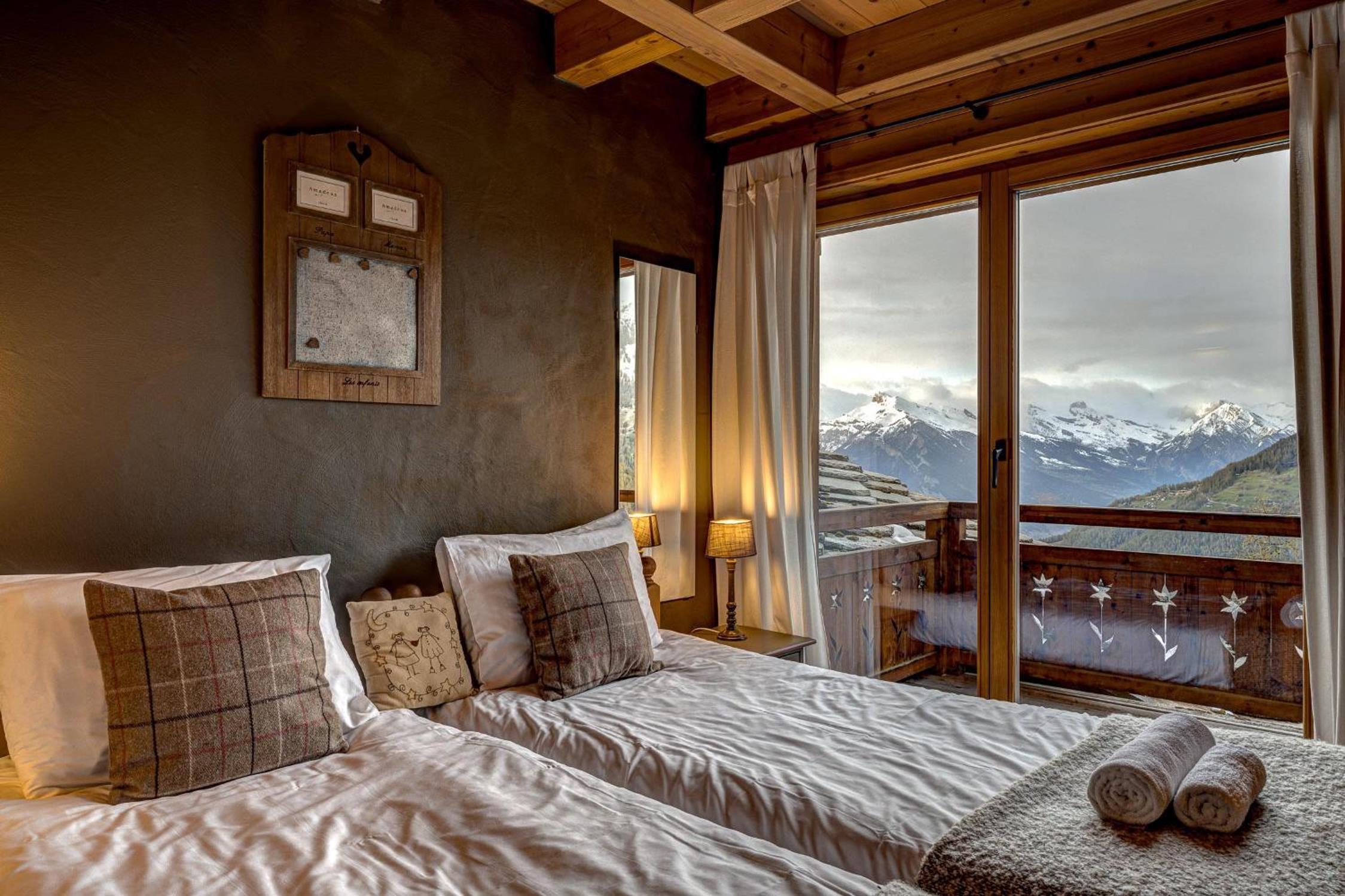 The Penthouse Matins St Laurent