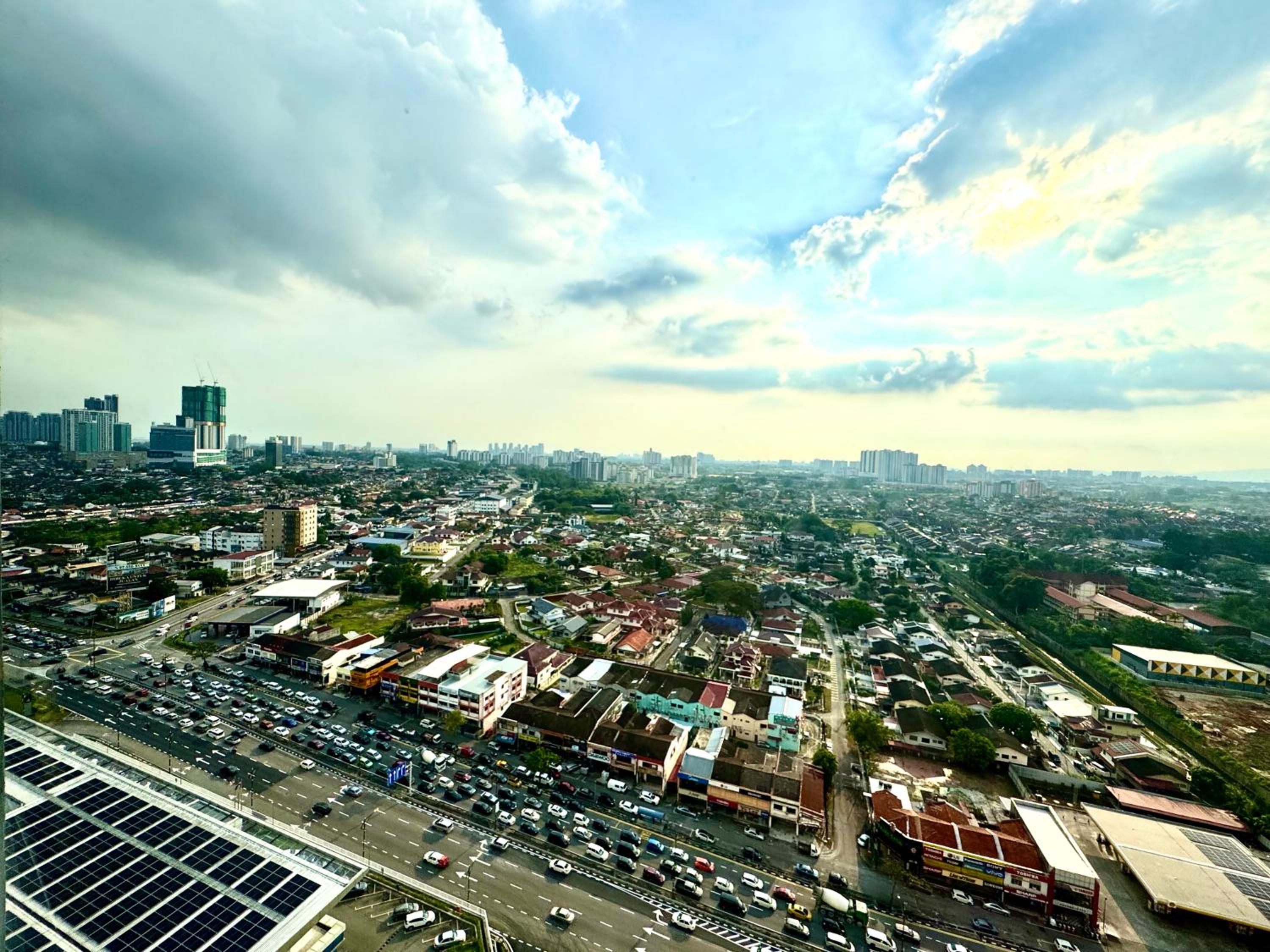1tebrau residences suite min98
